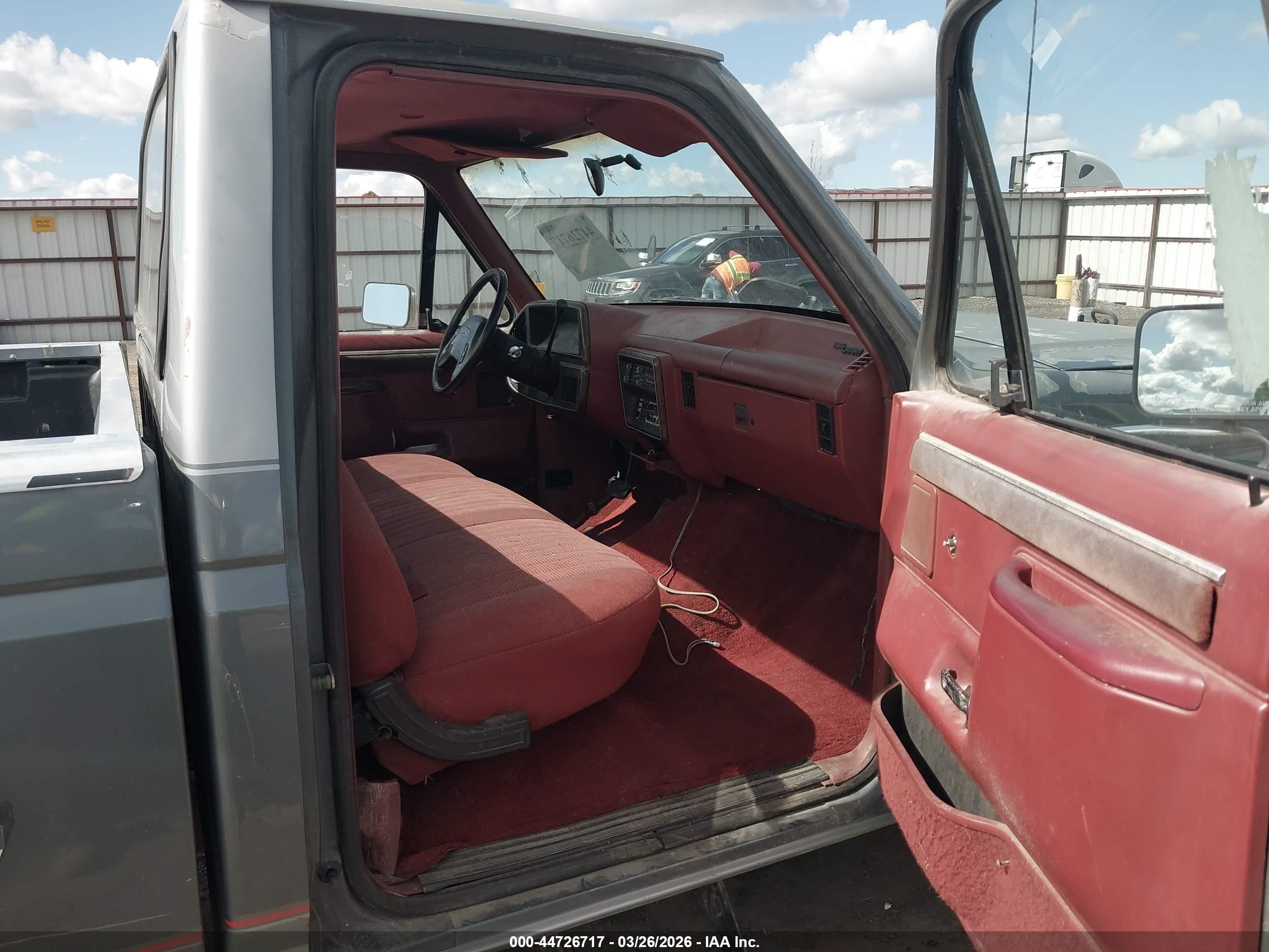 1987 Ford F250   Gray vin: 1FTFF25N4HPB44727