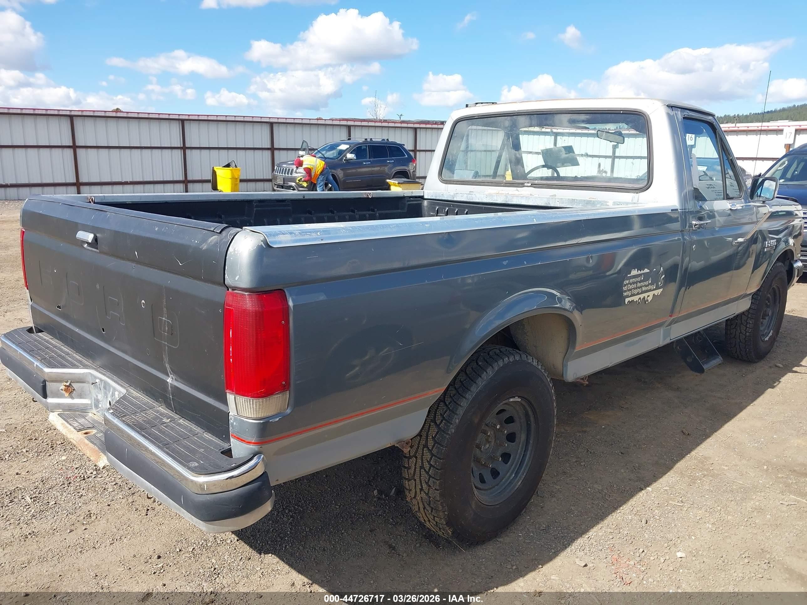 1987 Ford F250   Gray vin: 1FTFF25N4HPB44727