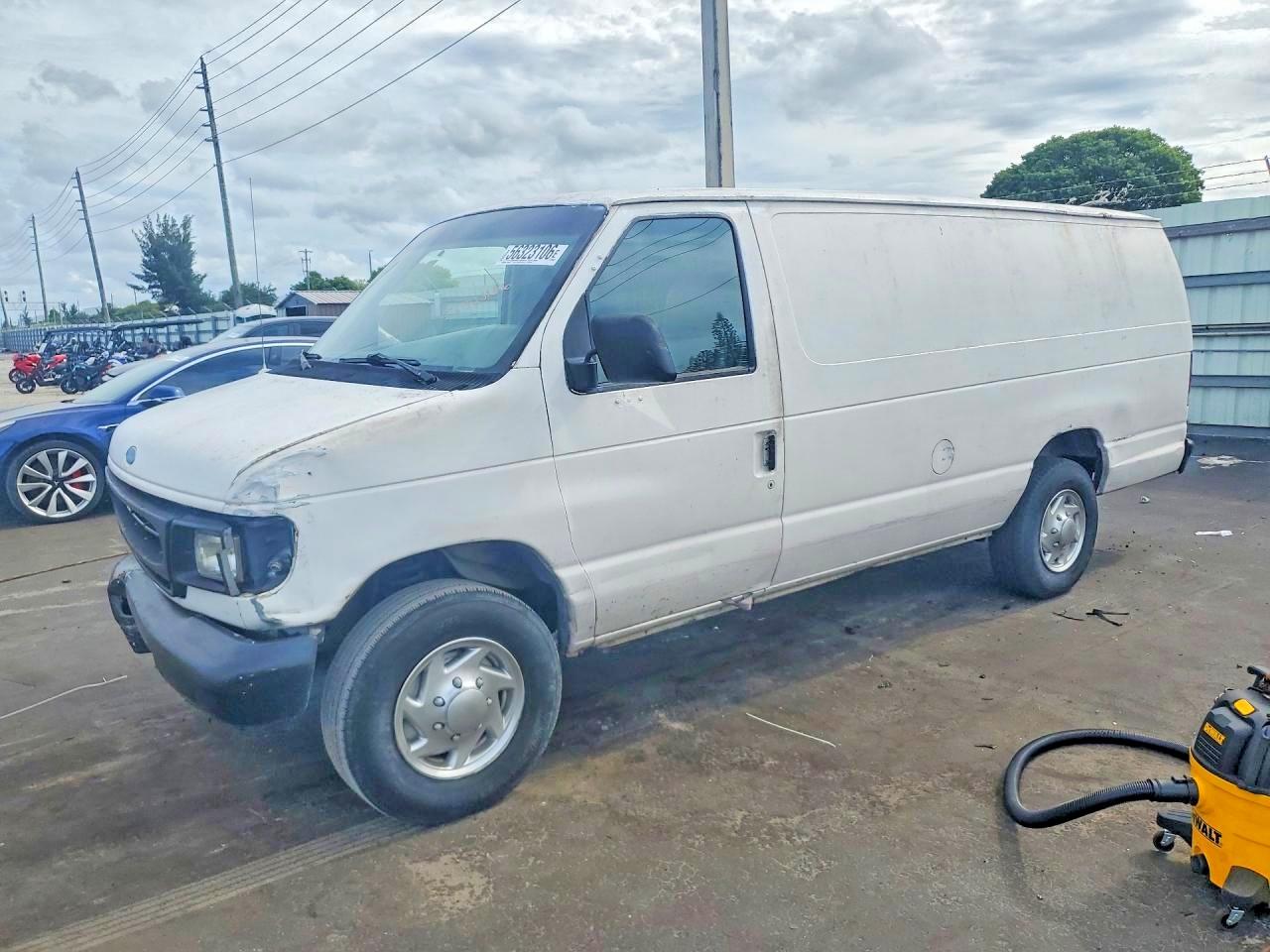 1997 Ford Econoline E350 Super Duty Van White vin: 1FTFS2428VHB39569