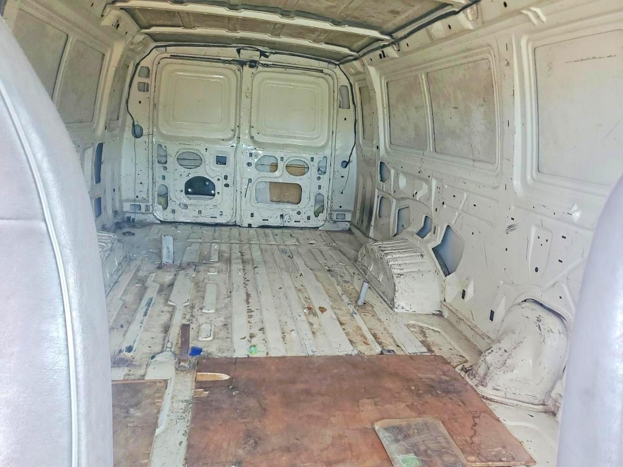 1997 Ford Econoline E350 Super Duty Van White vin: 1FTFS2428VHB39569