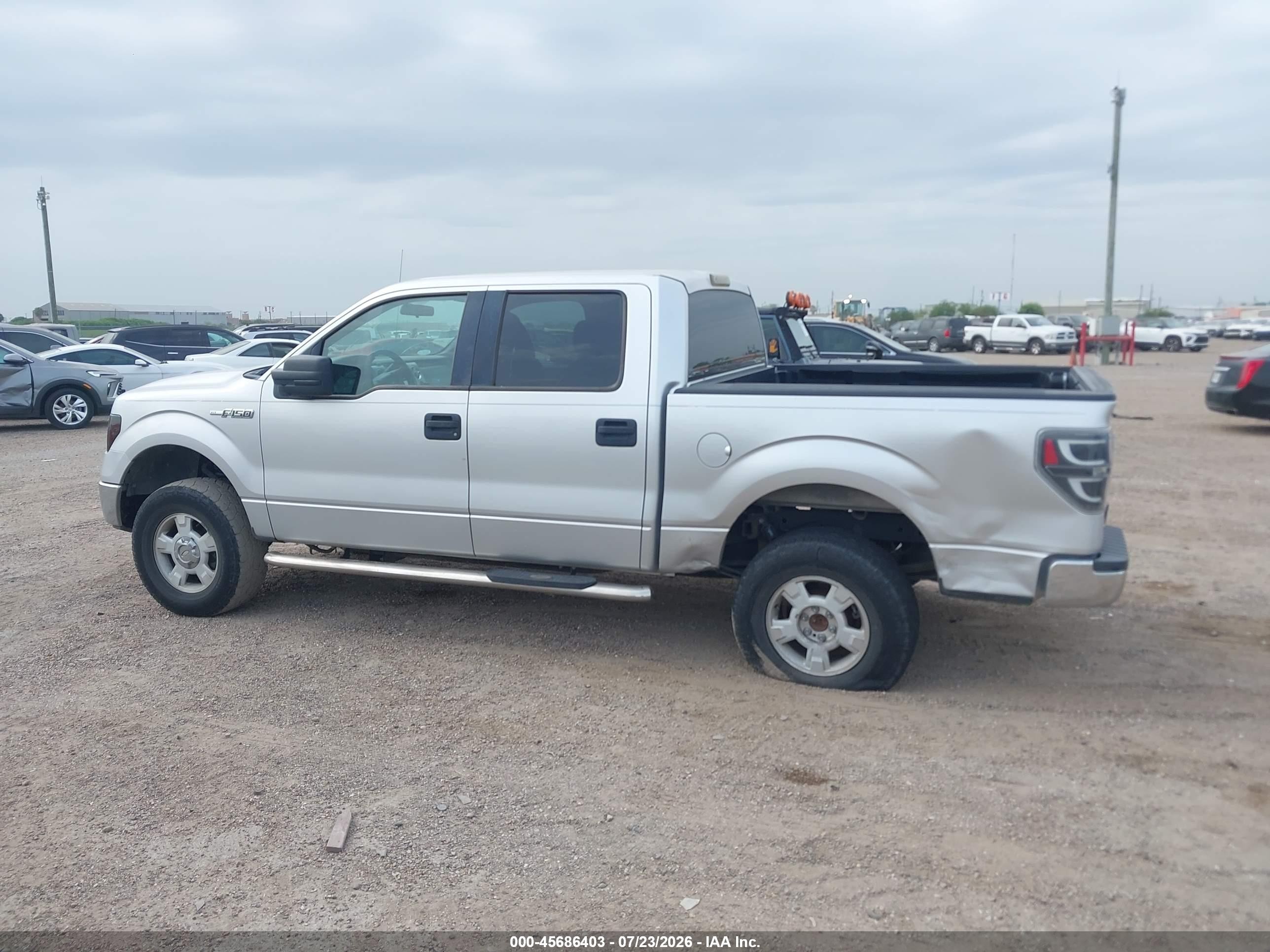 2011 Ford F-150 Xlt Серый vin: 1FTFW1CF0BFB56117