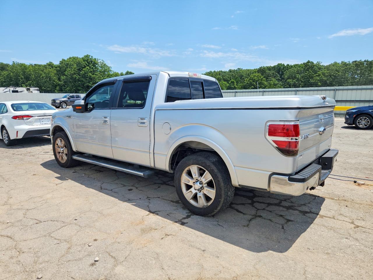 2011 Ford F150 Supercrew Silver vin: 1FTFW1CF1BFA19901