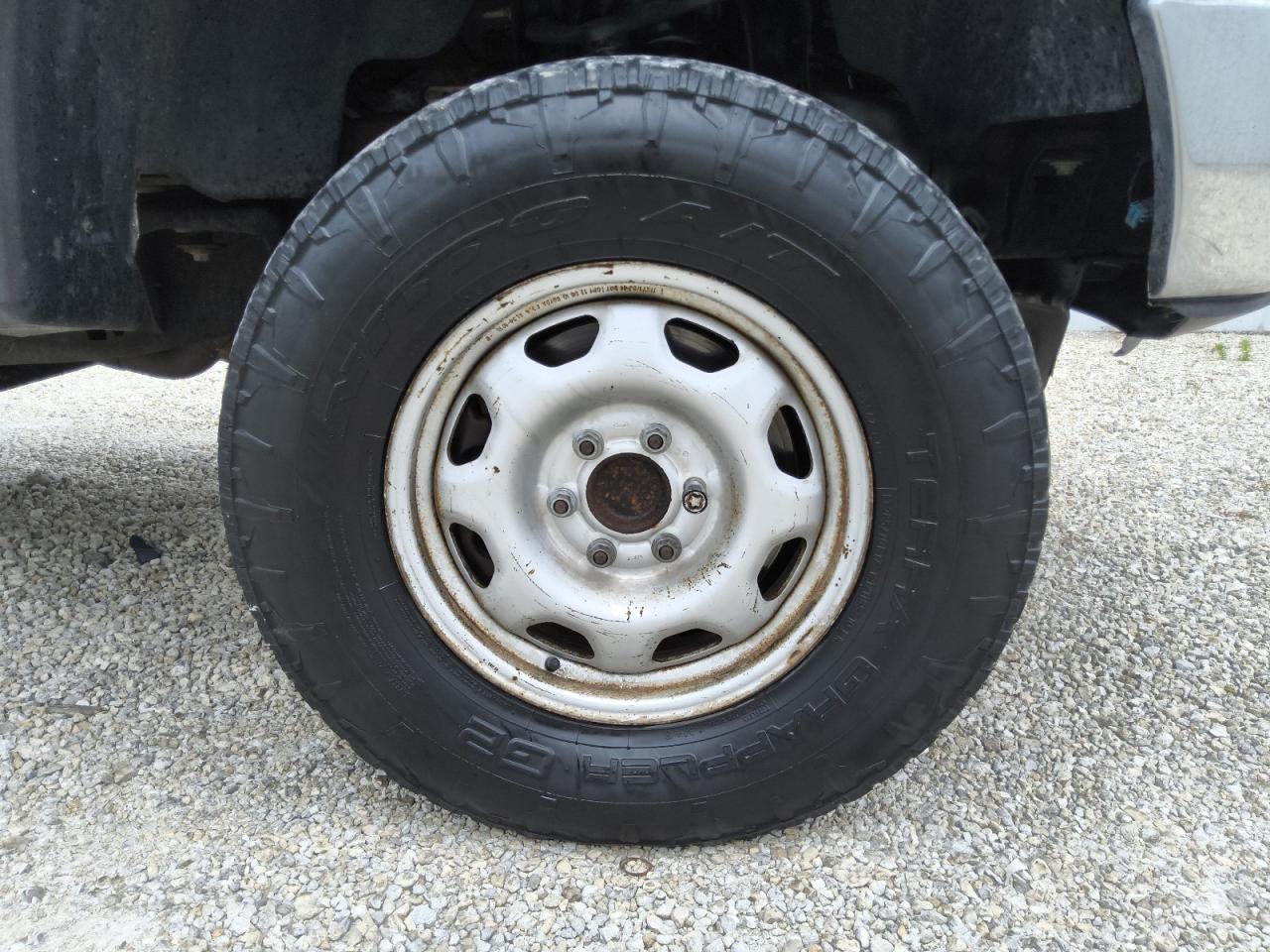 2012 Ford F150 Supercrew White vin: 1FTFW1CF1CKD59588 Damage: Right Front Wheel, Corrosion, > 12 Inches