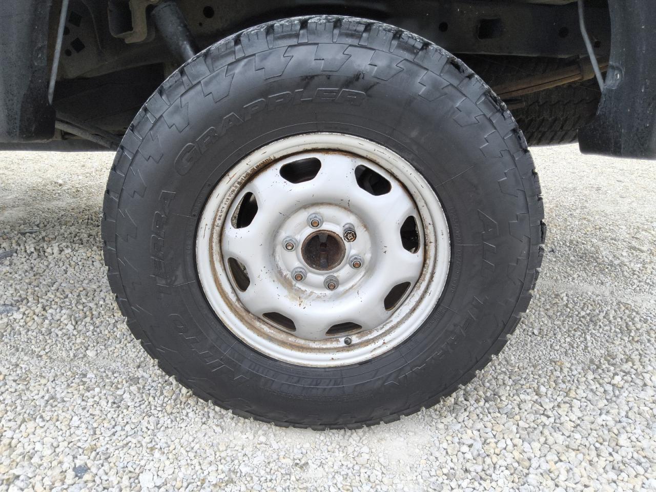 2012 Ford F150 Supercrew White vin: 1FTFW1CF1CKD59588 Damage: Left Rear Wheel, Corrosion, > 12 Inches