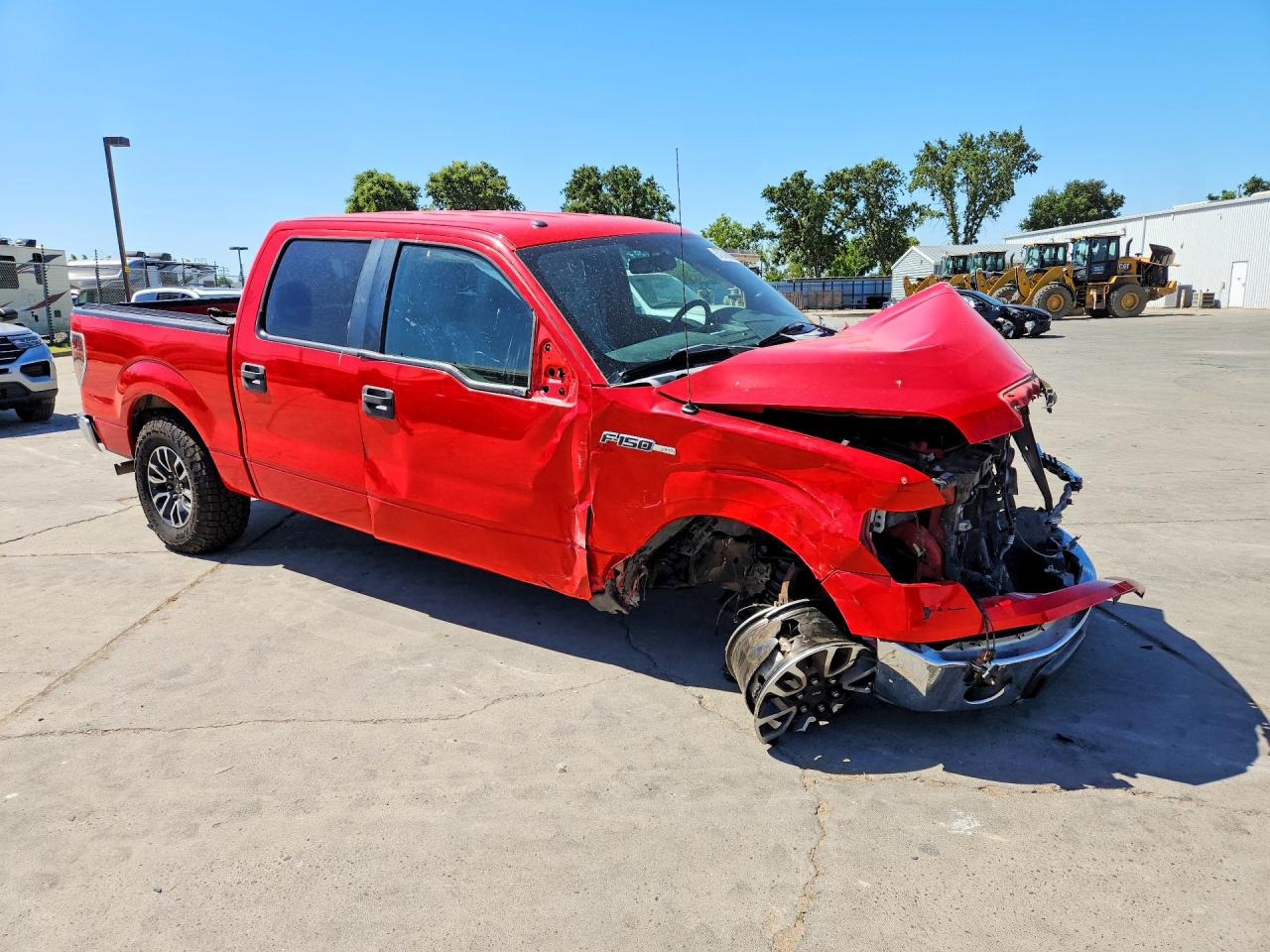 2013 Ford F150 Supercrew Red vin: 1FTFW1CF1DFB98962