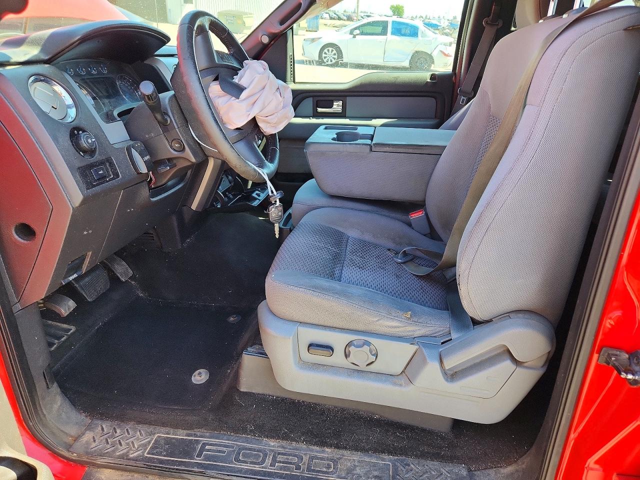 2013 Ford F150 Supercrew Red vin: 1FTFW1CF1DFB98962