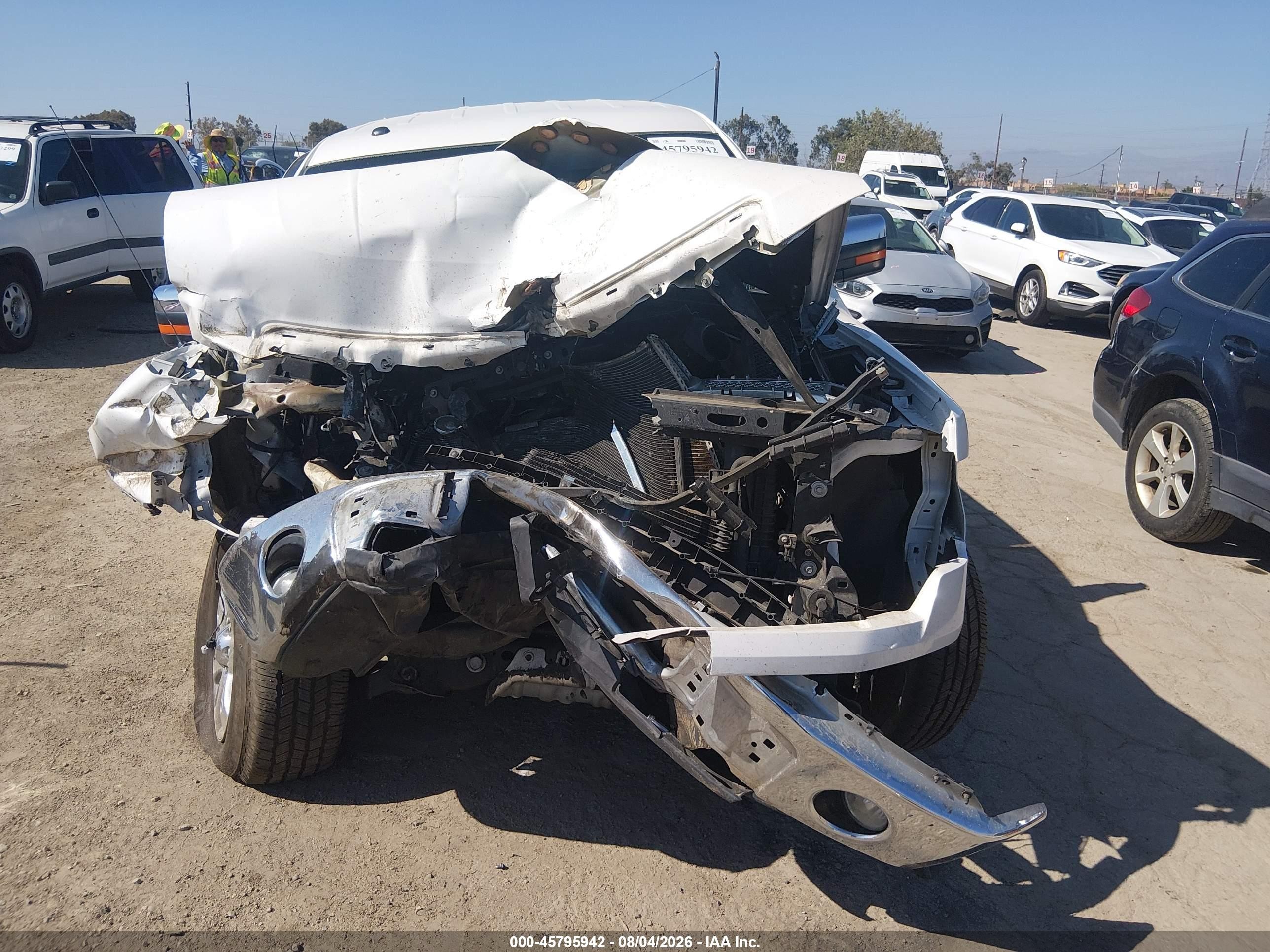 2013 Ford F-150 Lariat White vin: 1FTFW1CF1DKE98797