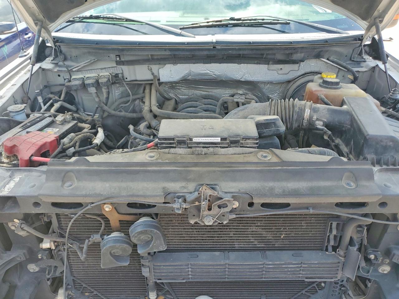 2014 Ford F150 Supercrew Серебряный vin: 1FTFW1CF1EKD30336