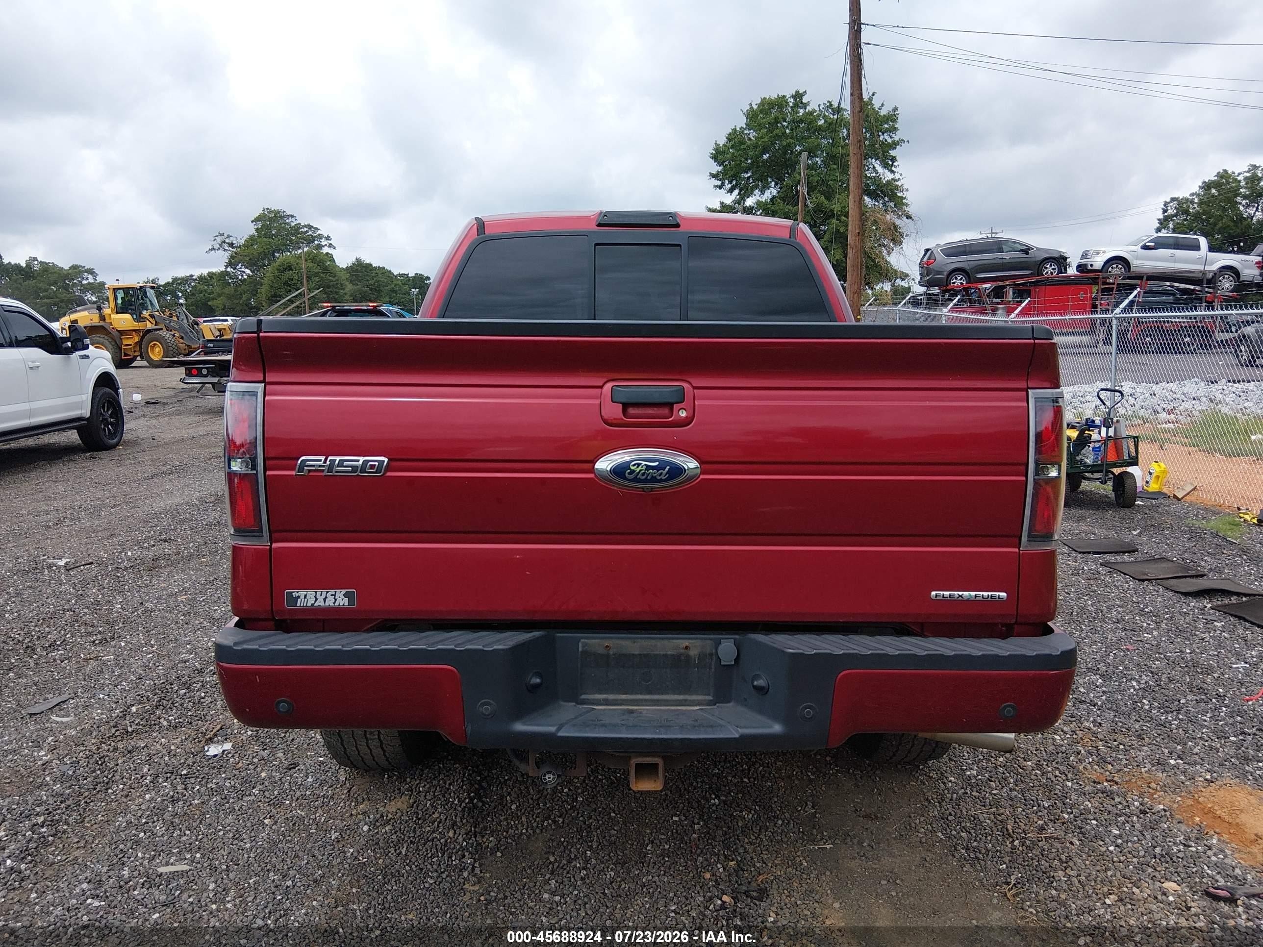 2014 Ford F-150 Fx2 Red vin: 1FTFW1CF1EKD37318
