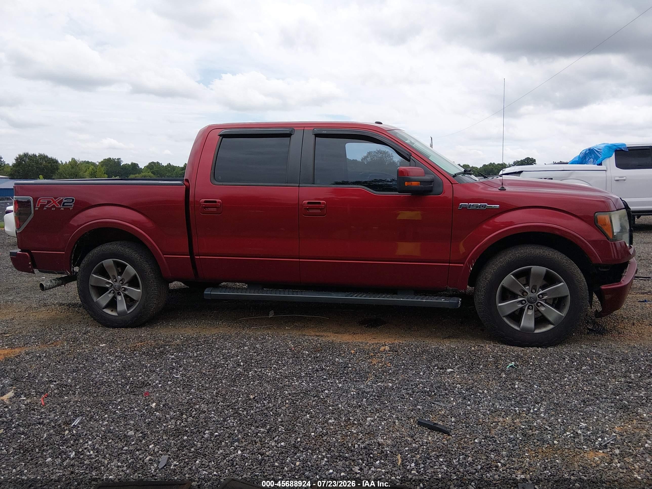 2014 Ford F-150 Fx2 Red vin: 1FTFW1CF1EKD37318