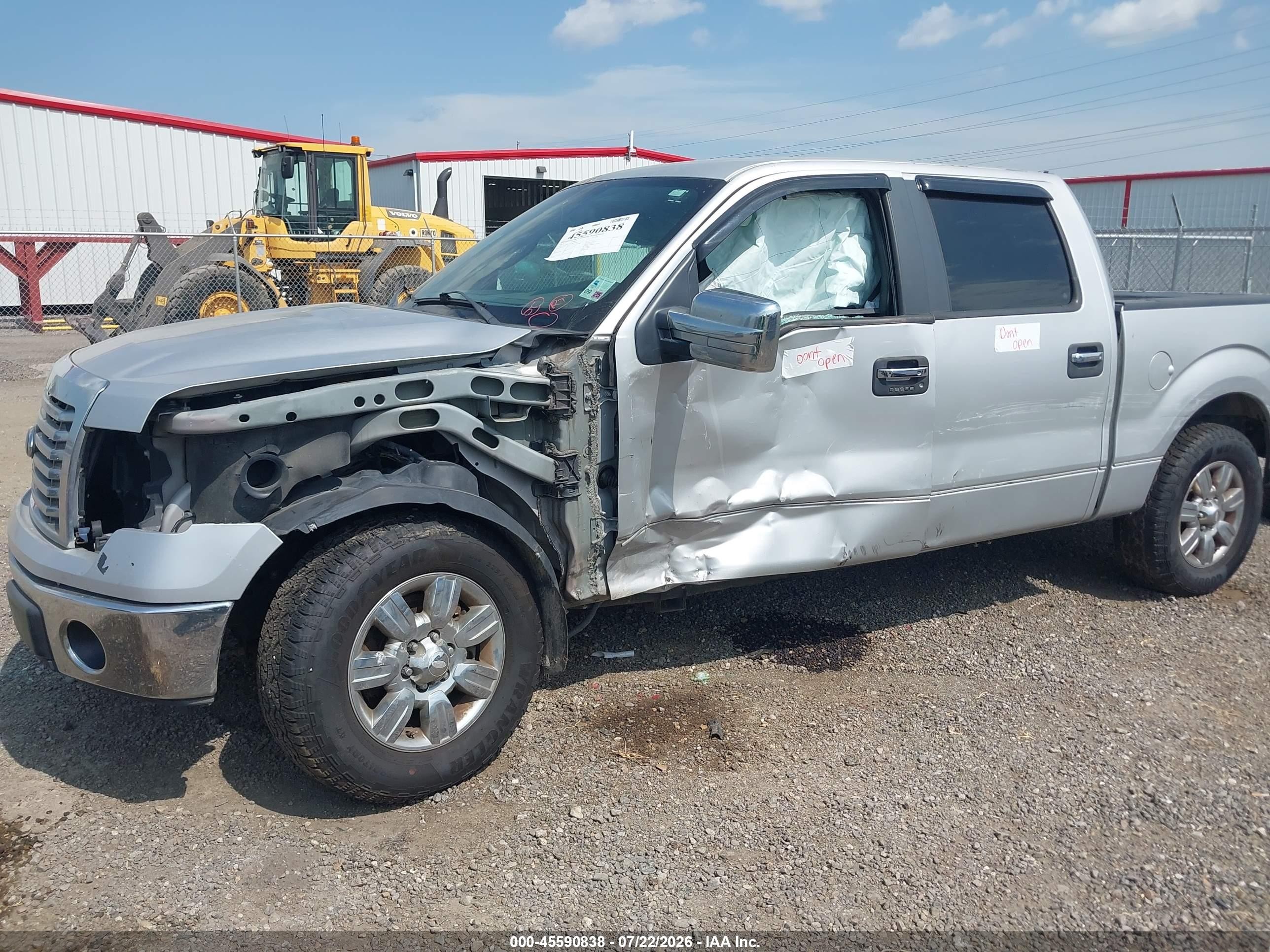 2012 Ford F-150 Xlt Silver vin: 1FTFW1CF2CKE02805