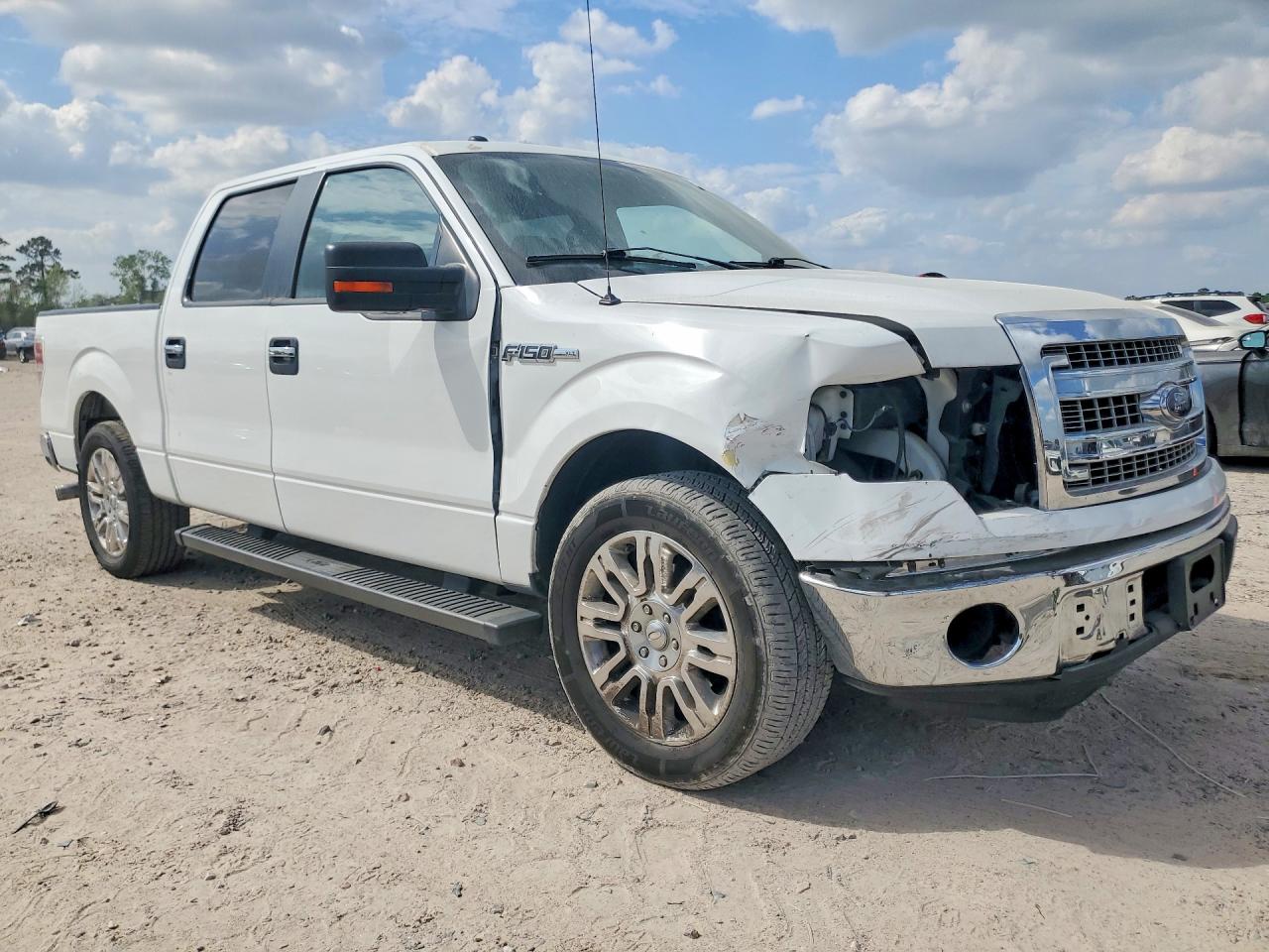 2013 Ford F150 Supercrew White vin: 1FTFW1CF2DKE22635