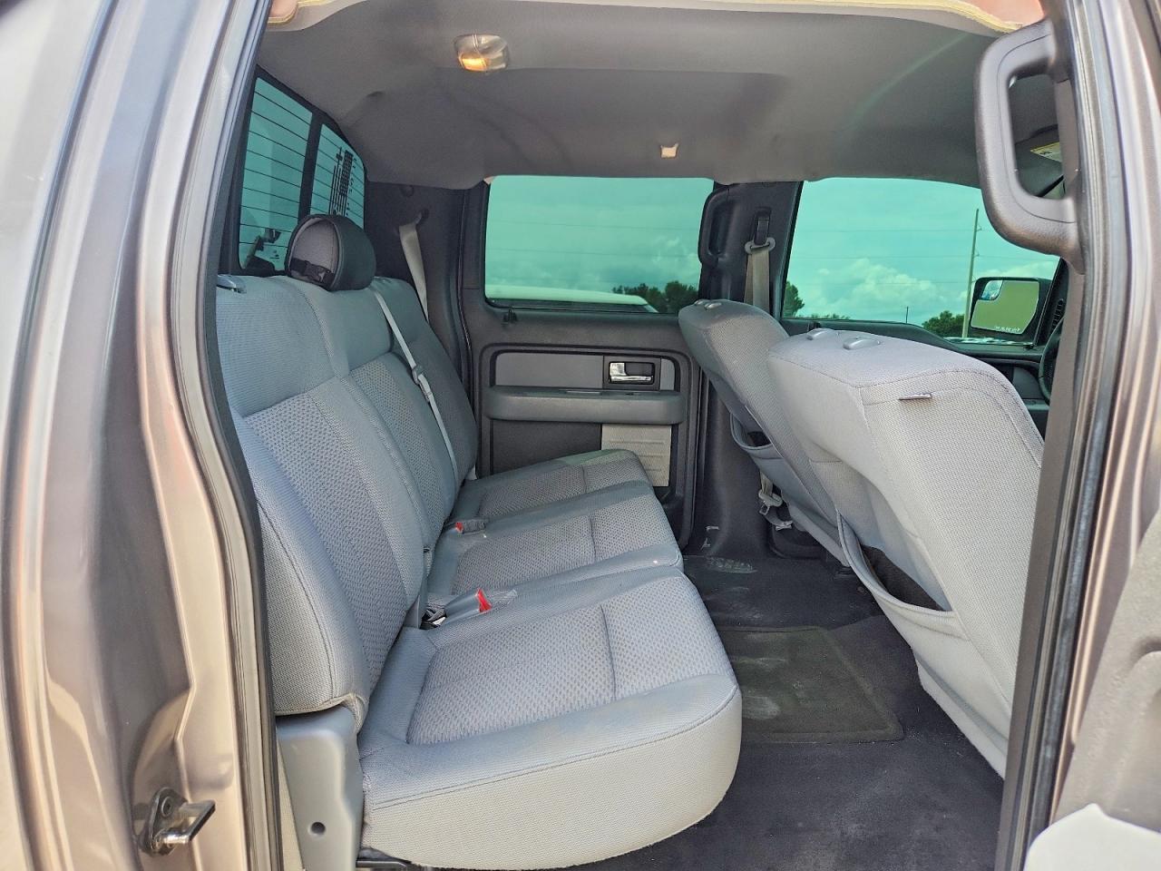 2013 Ford F150 Supercrew Gray vin: 1FTFW1CF2DKG46830