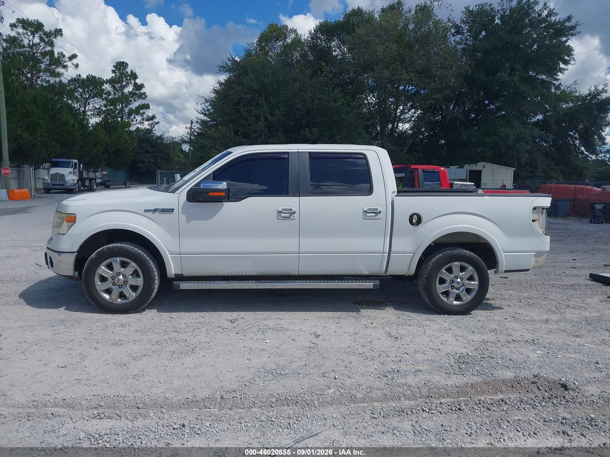 2014 Ford F-150 Lariat White vin: 1FTFW1CF2EFB32681