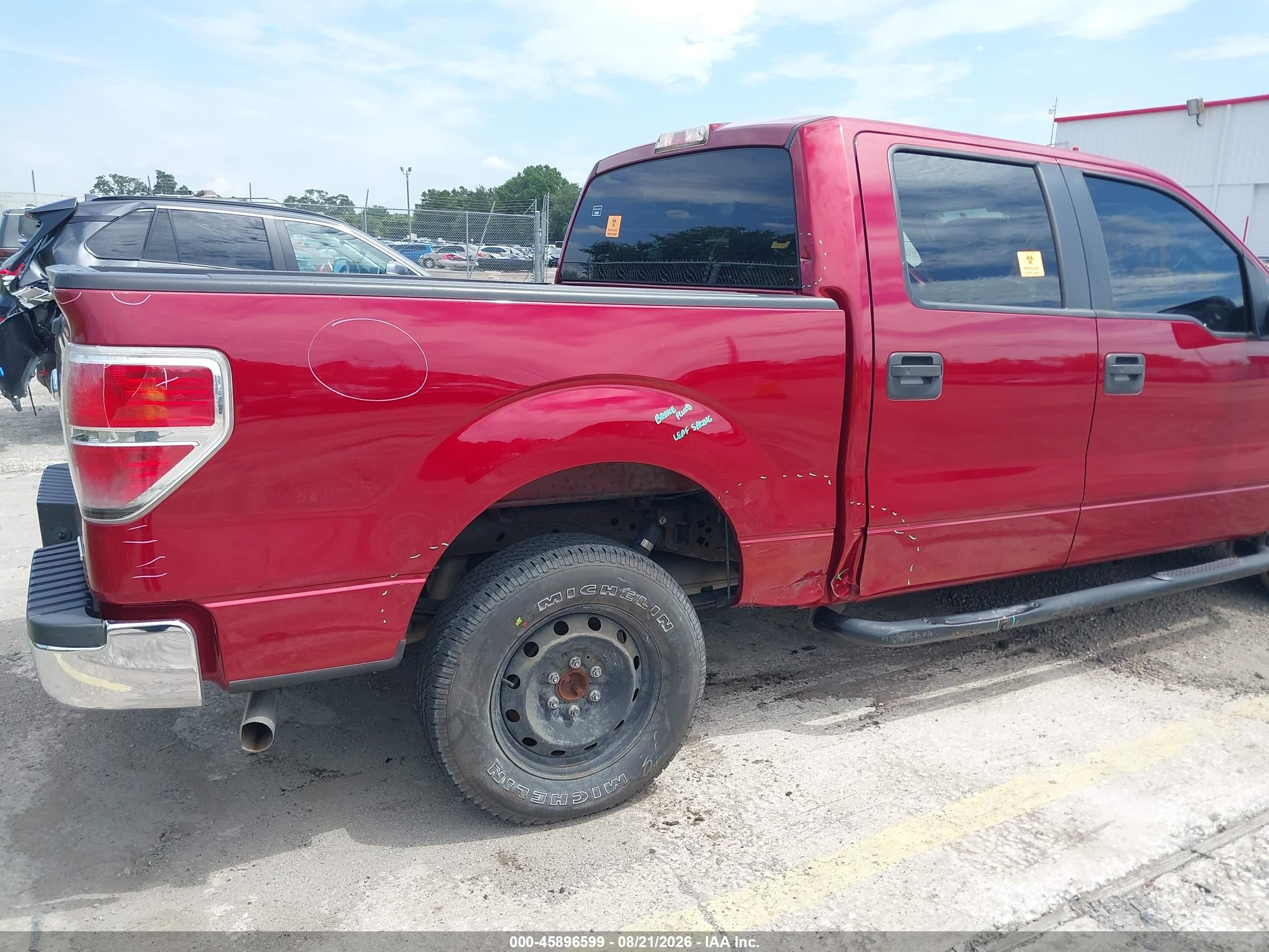 2014 Ford F-150 Xlt Red vin: 1FTFW1CF2EFB67382