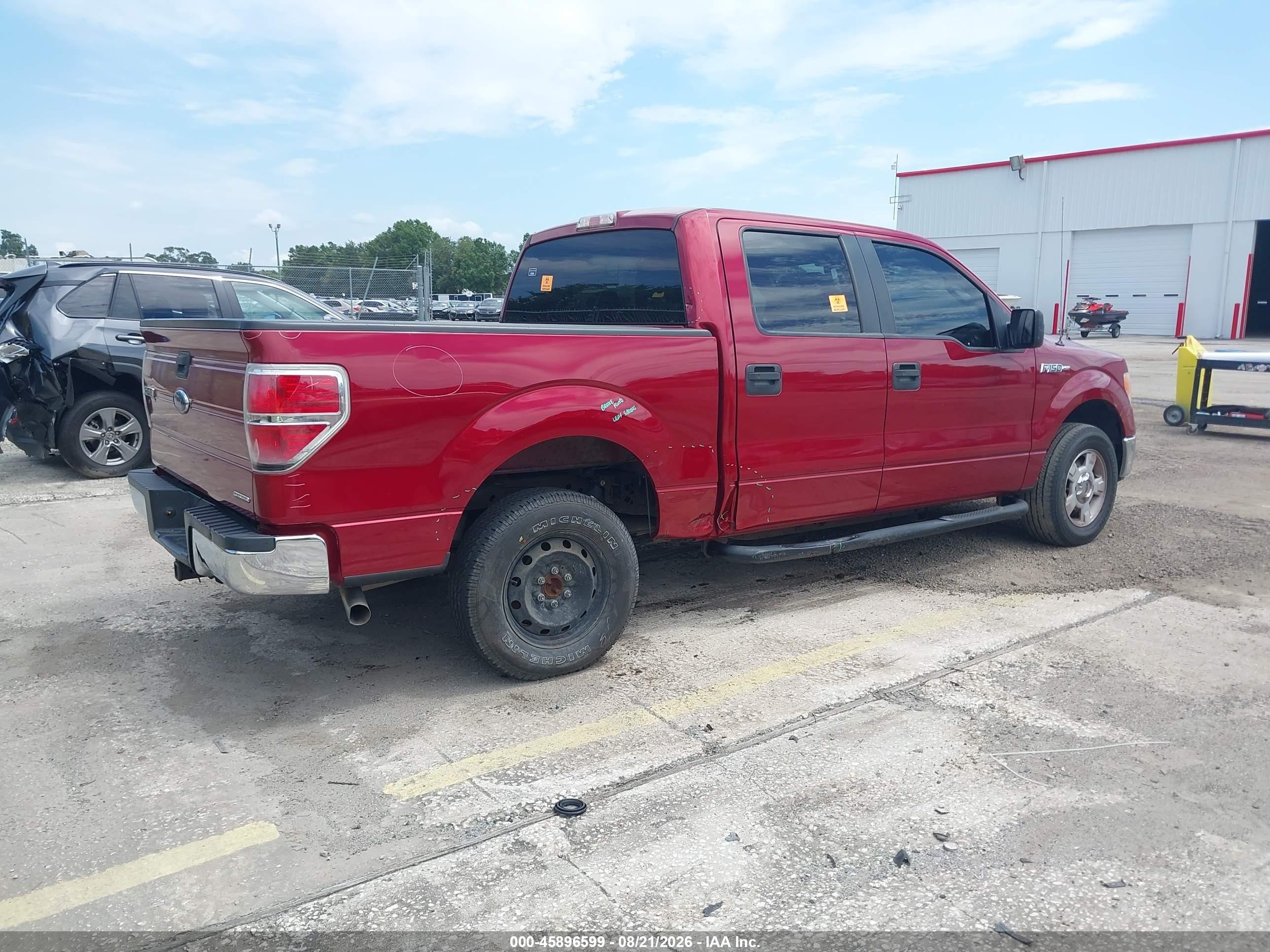 2014 Ford F-150 Xlt Red vin: 1FTFW1CF2EFB67382
