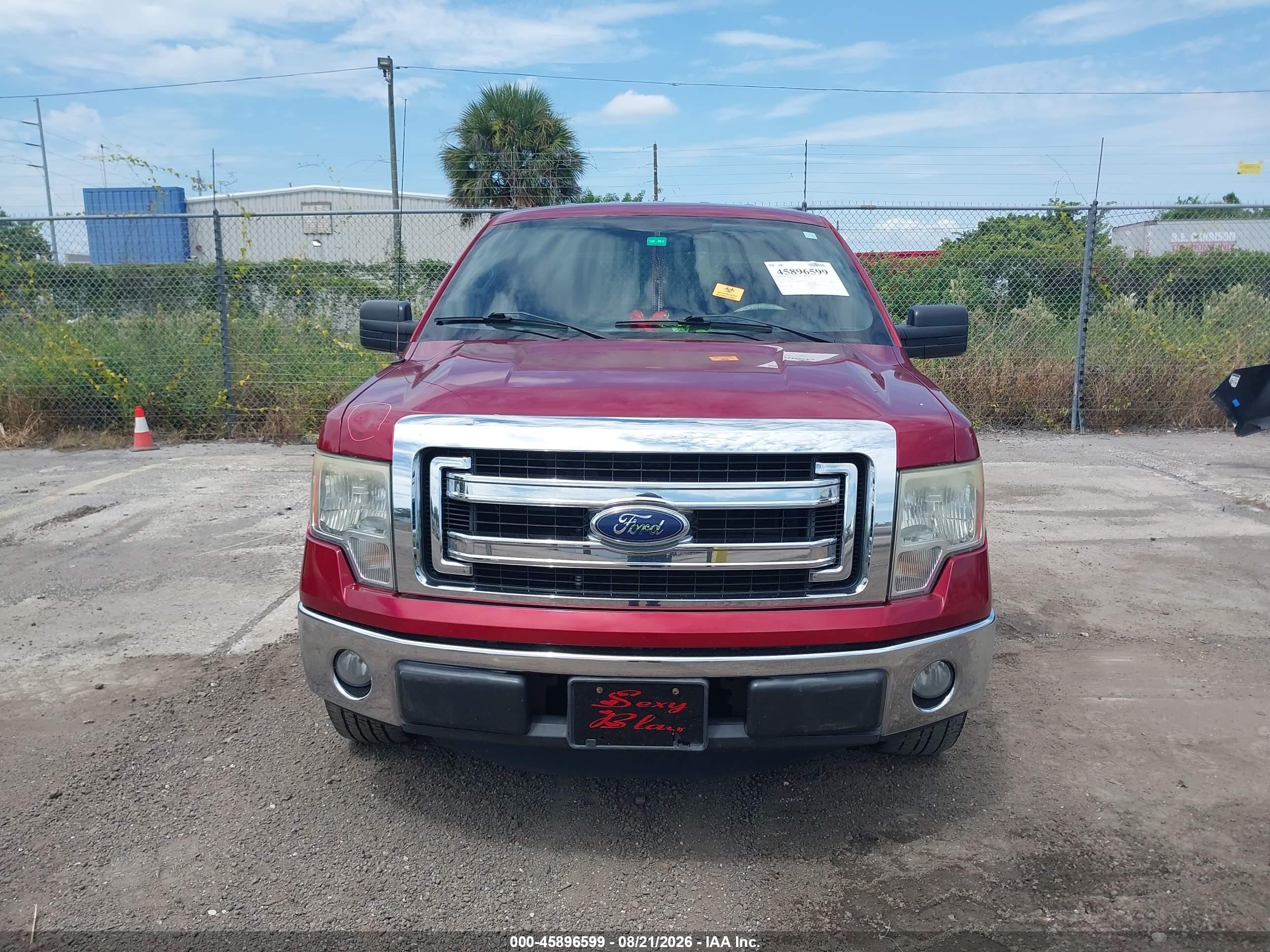 2014 Ford F-150 Xlt Red vin: 1FTFW1CF2EFB67382