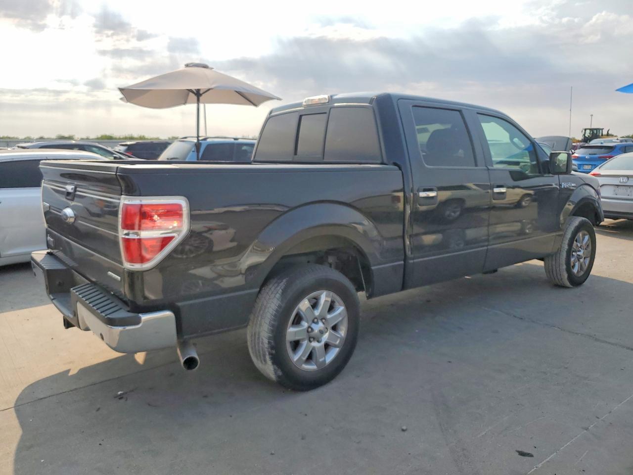 2014 Ford F150 Supercrew Black vin: 1FTFW1CF2EKF18329