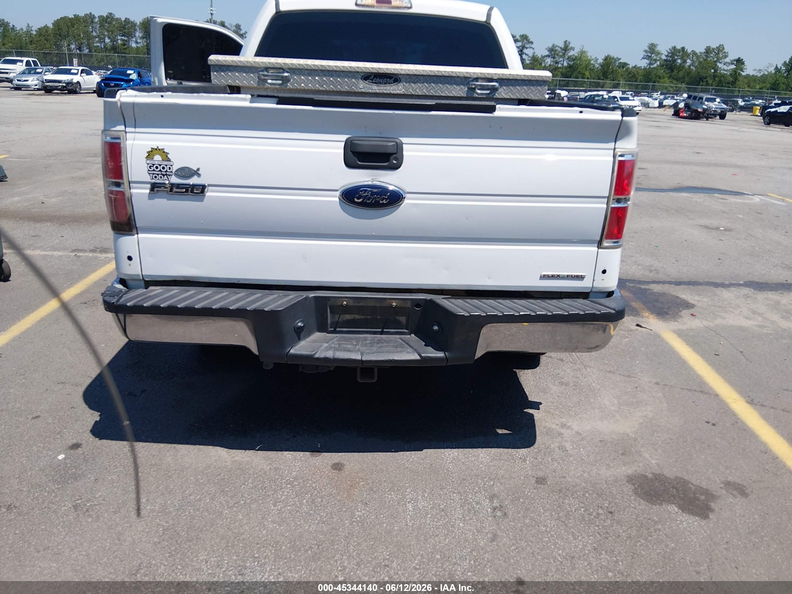 2014 Ford F-150 Xl White vin: 1FTFW1CF2EKF68227