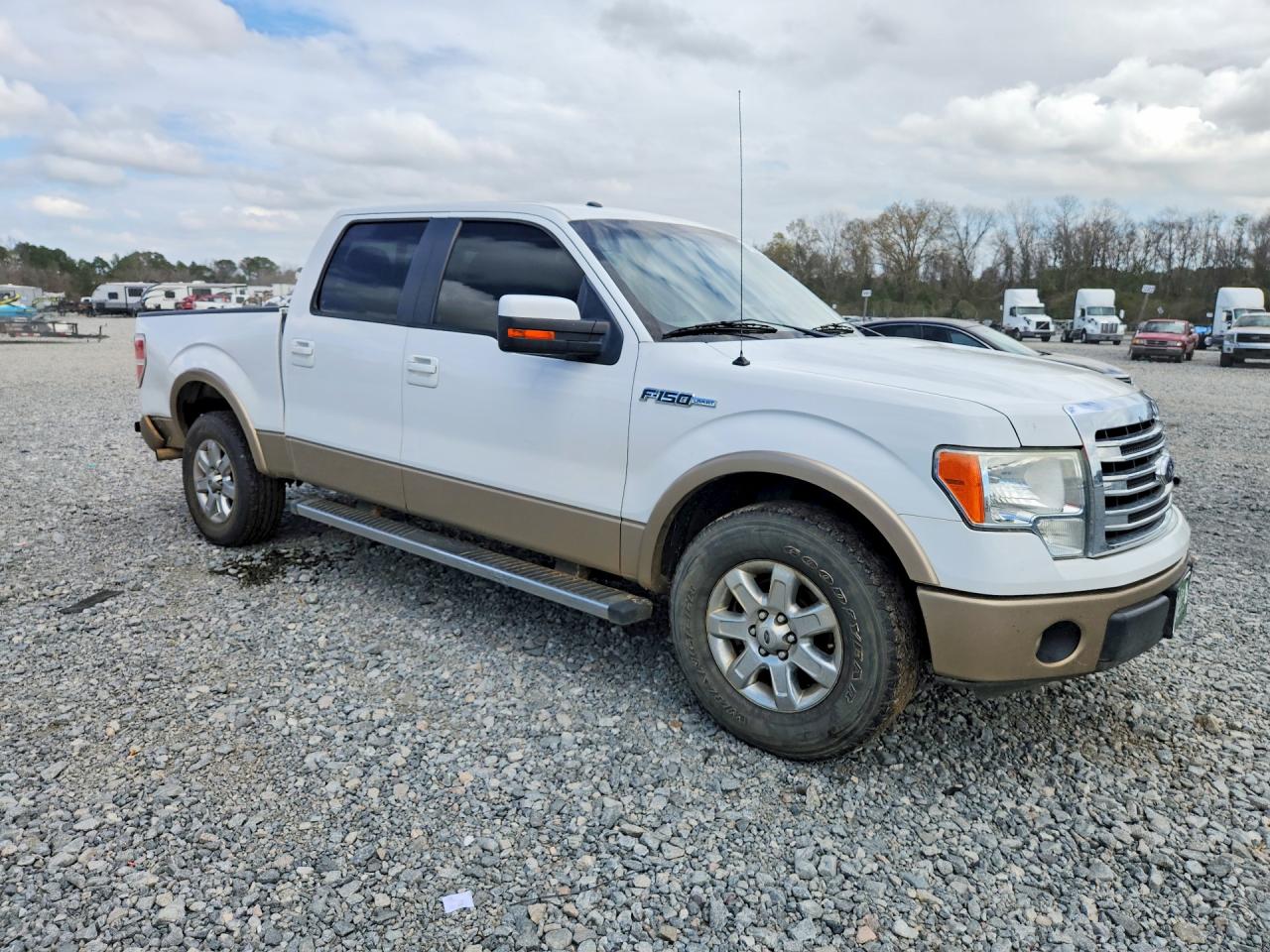 2013 Ford F150 Supercrew White vin: 1FTFW1CF3DFD00357