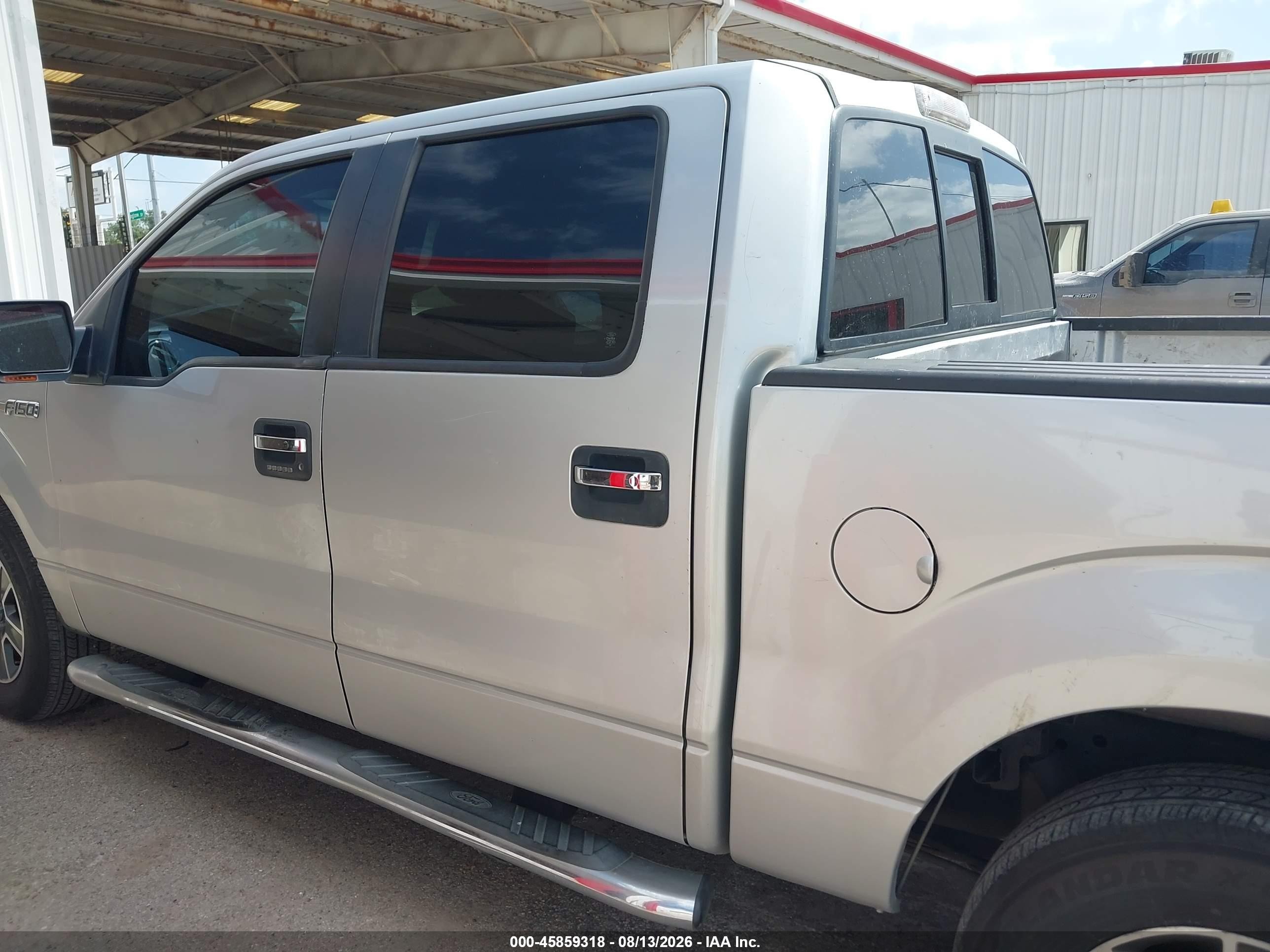 2013 Ford F-150 Xlt Silver vin: 1FTFW1CF3DKE22627
