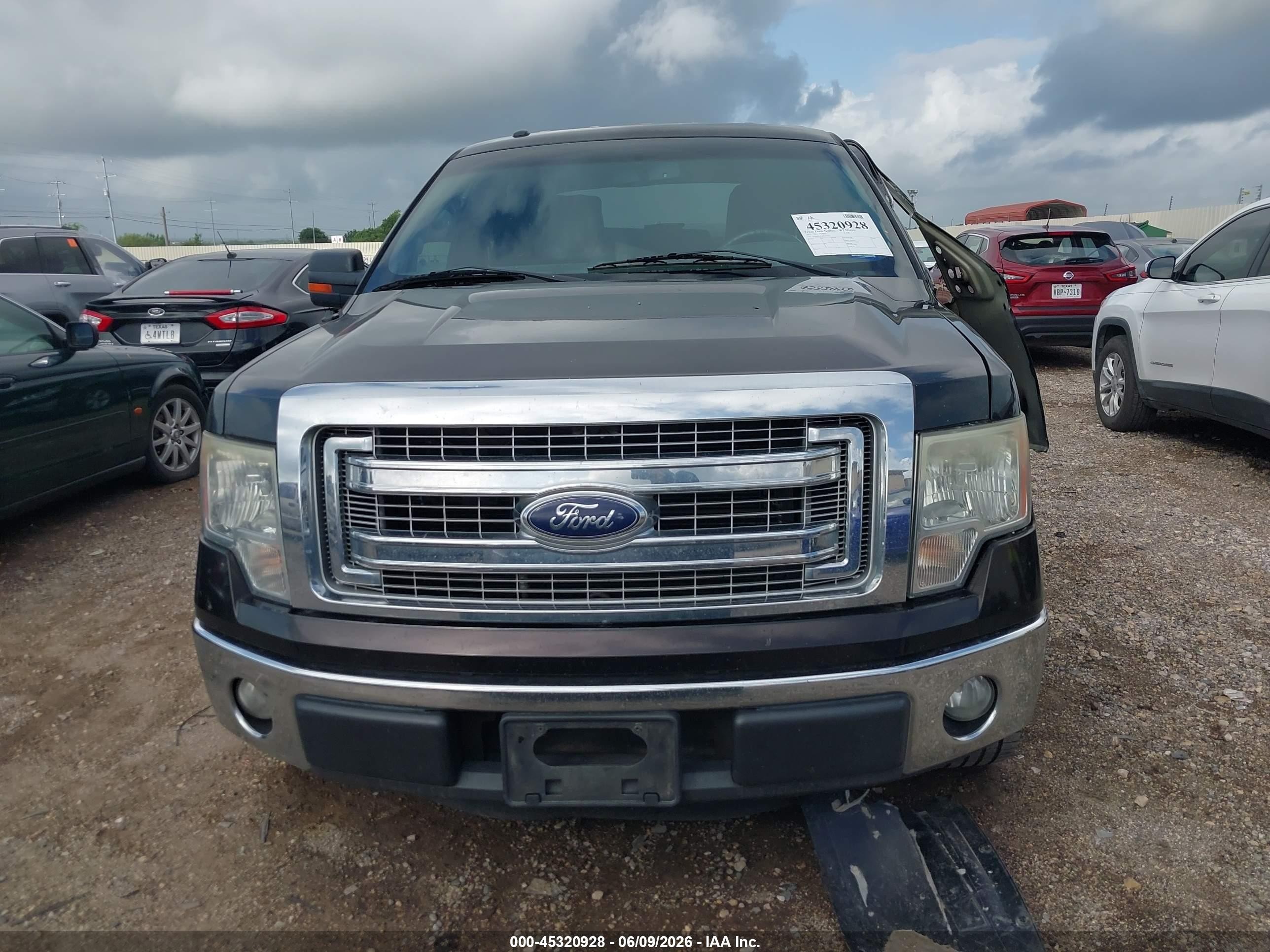 2013 Ford F-150 Xlt Brown vin: 1FTFW1CF3DKE33563