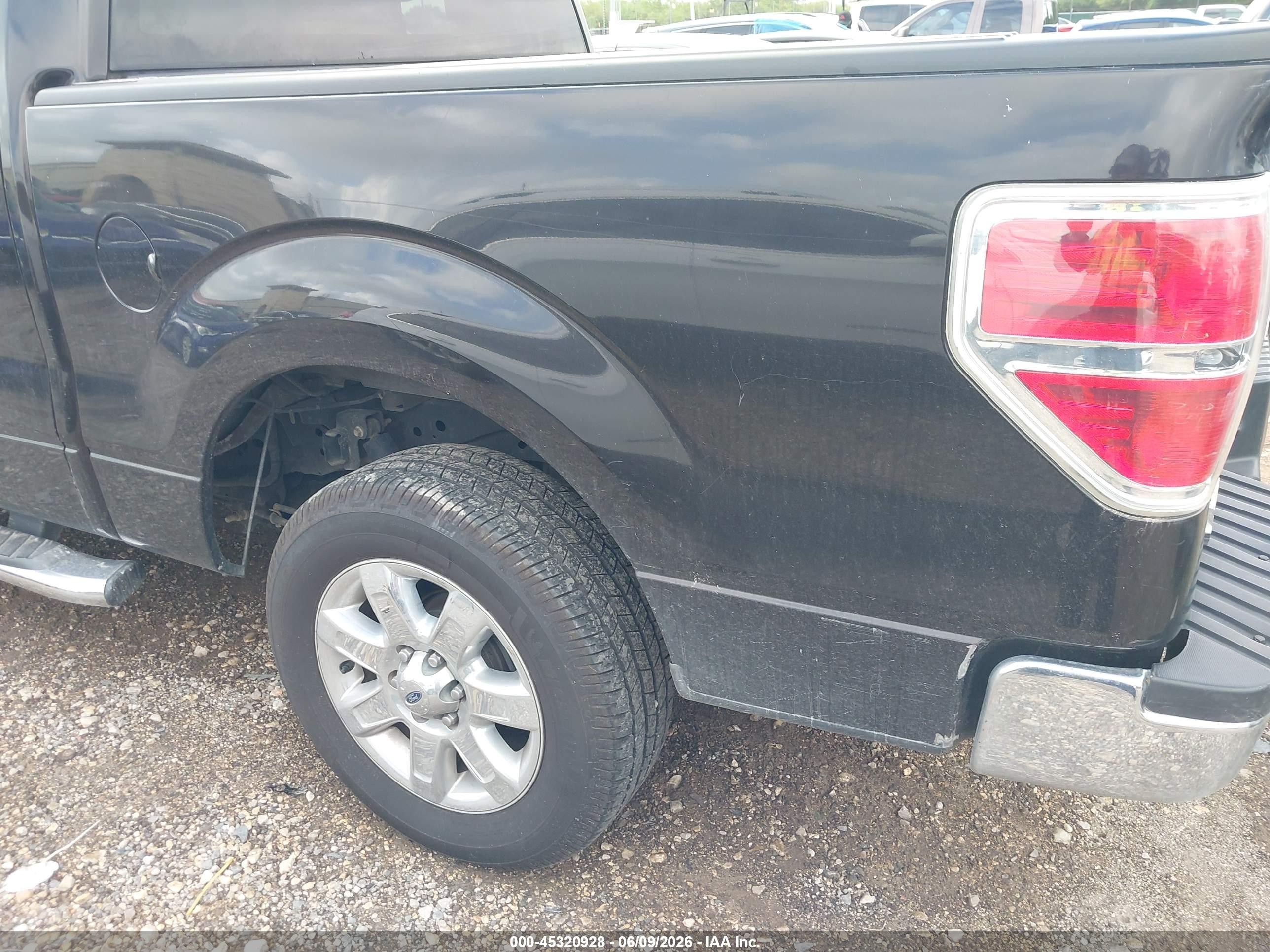 2013 Ford F-150 Xlt Brown vin: 1FTFW1CF3DKE33563