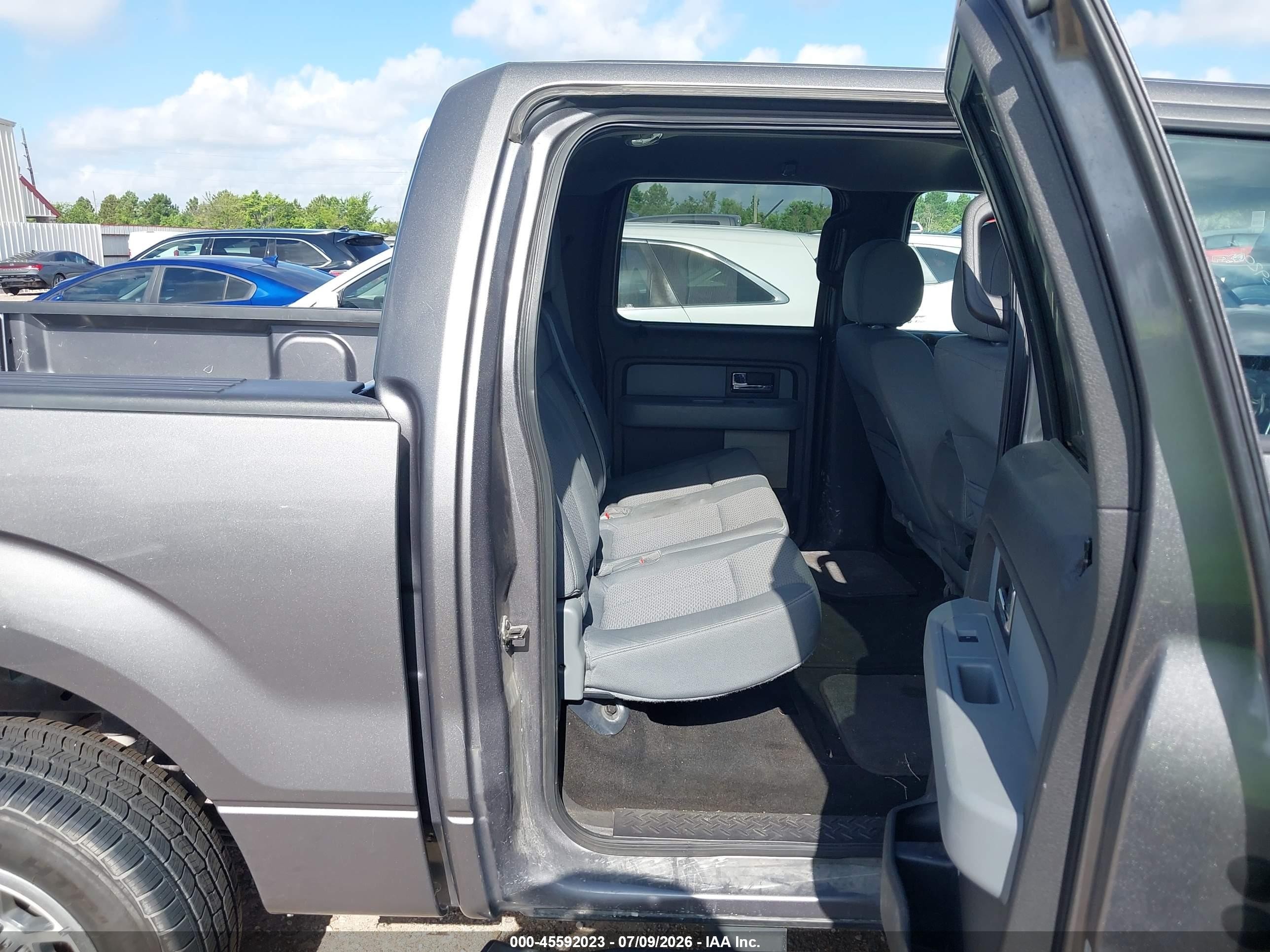 2013 Ford F-150 Xlt Серый vin: 1FTFW1CF3DKF70731