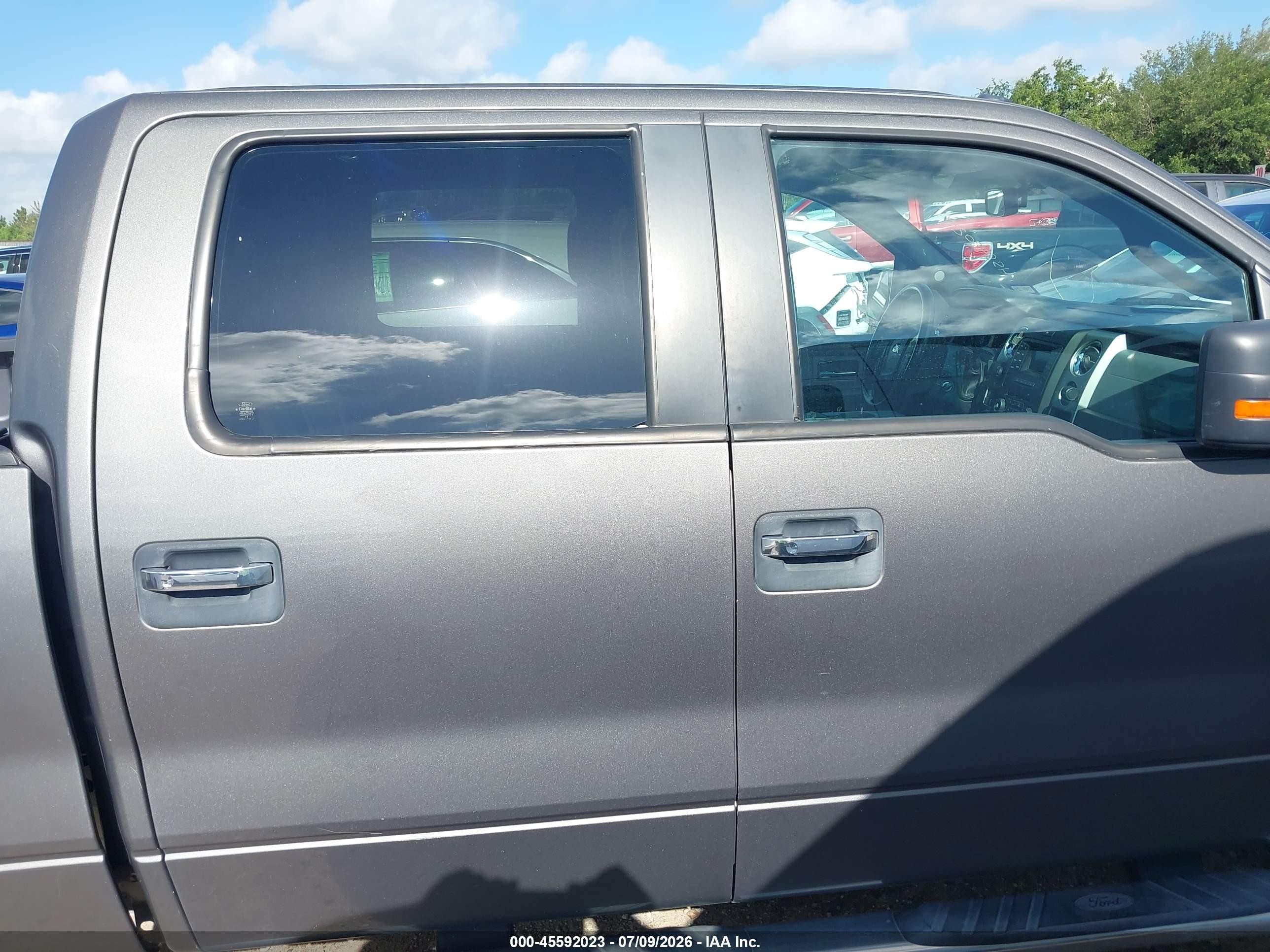 2013 Ford F-150 Xlt Серый vin: 1FTFW1CF3DKF70731