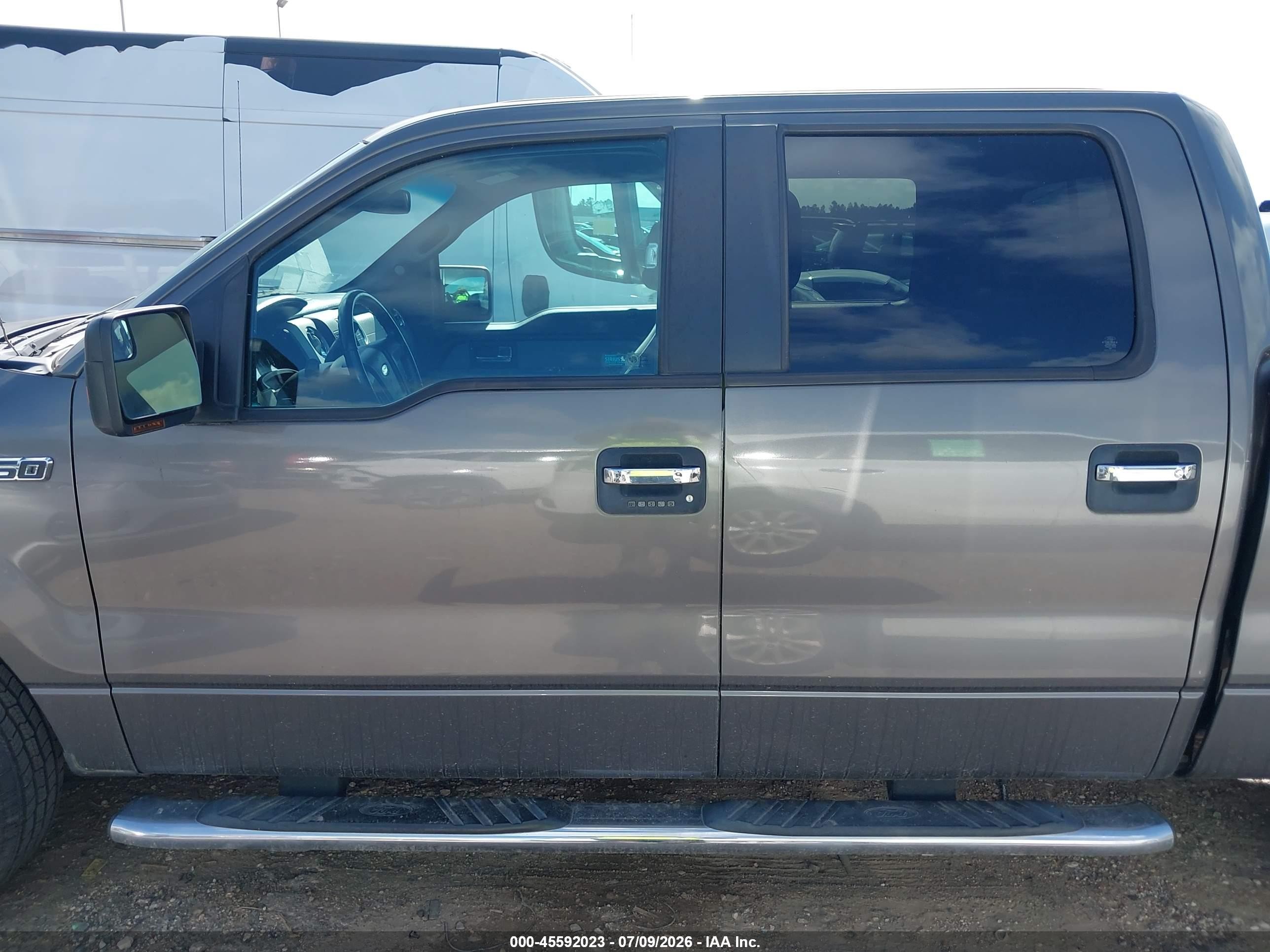 2013 Ford F-150 Xlt Серый vin: 1FTFW1CF3DKF70731