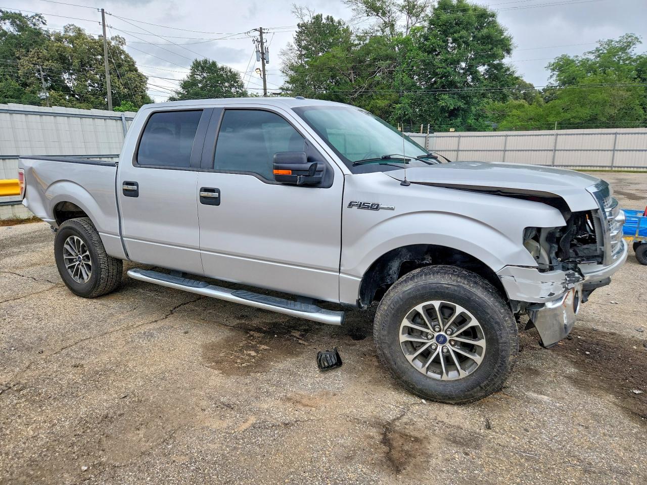 2014 Ford F150 Supercrew Серебряный vin: 1FTFW1CF3EKD37918