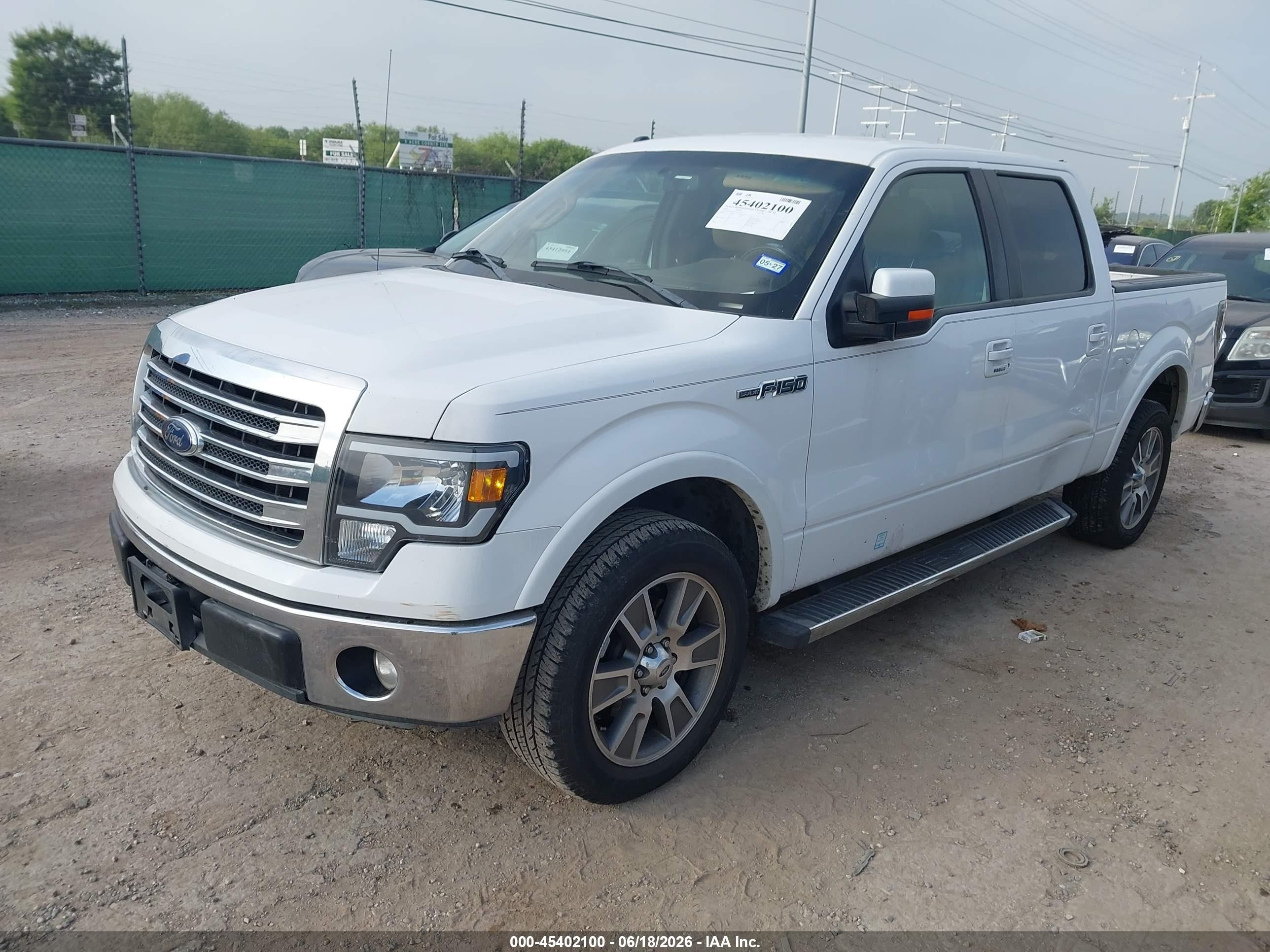 2014 Ford F-150 Lariat White vin: 1FTFW1CF3EKE52325