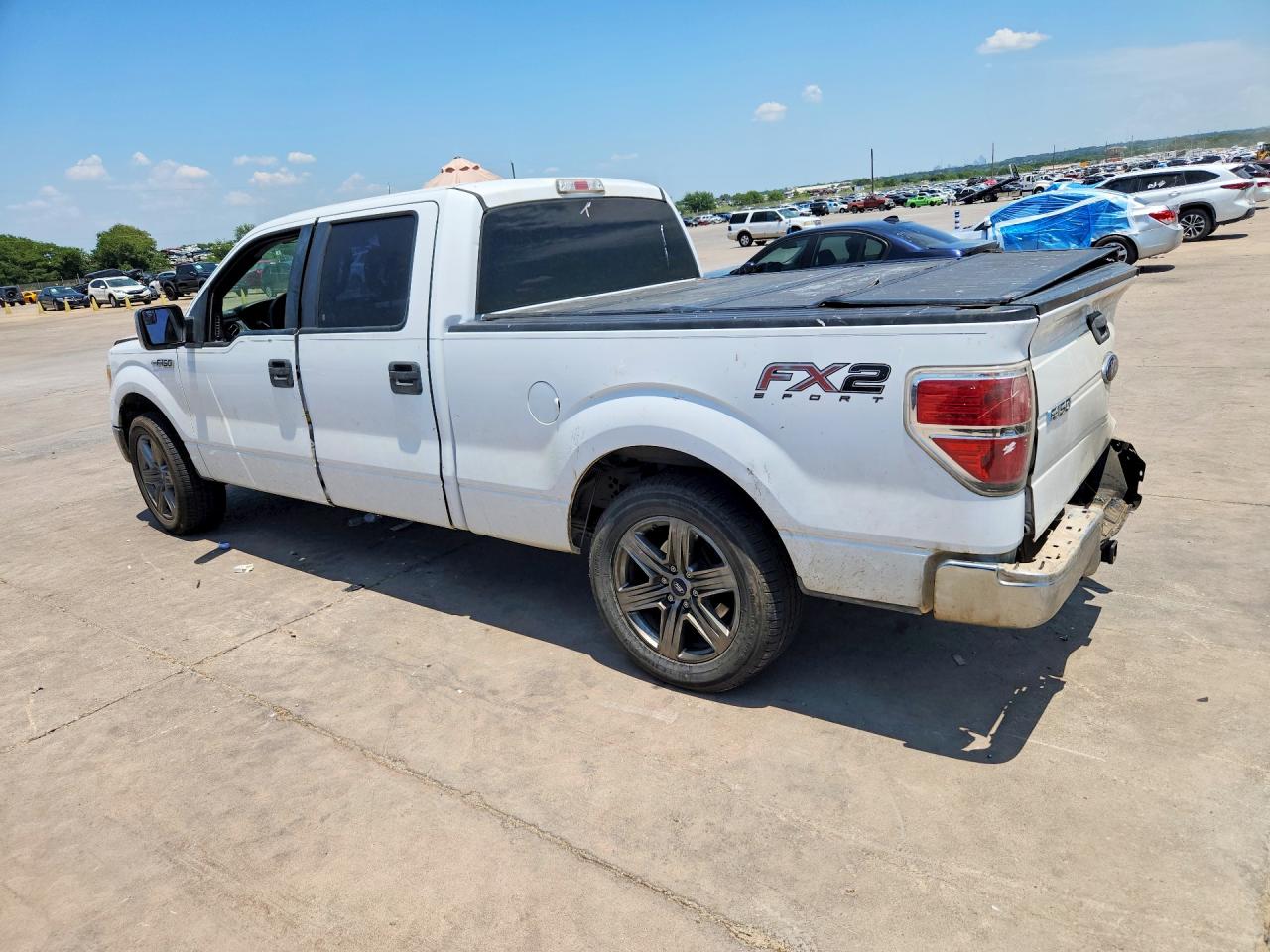2014 Ford F150 White vin: 1FTFW1CF3EKE57556