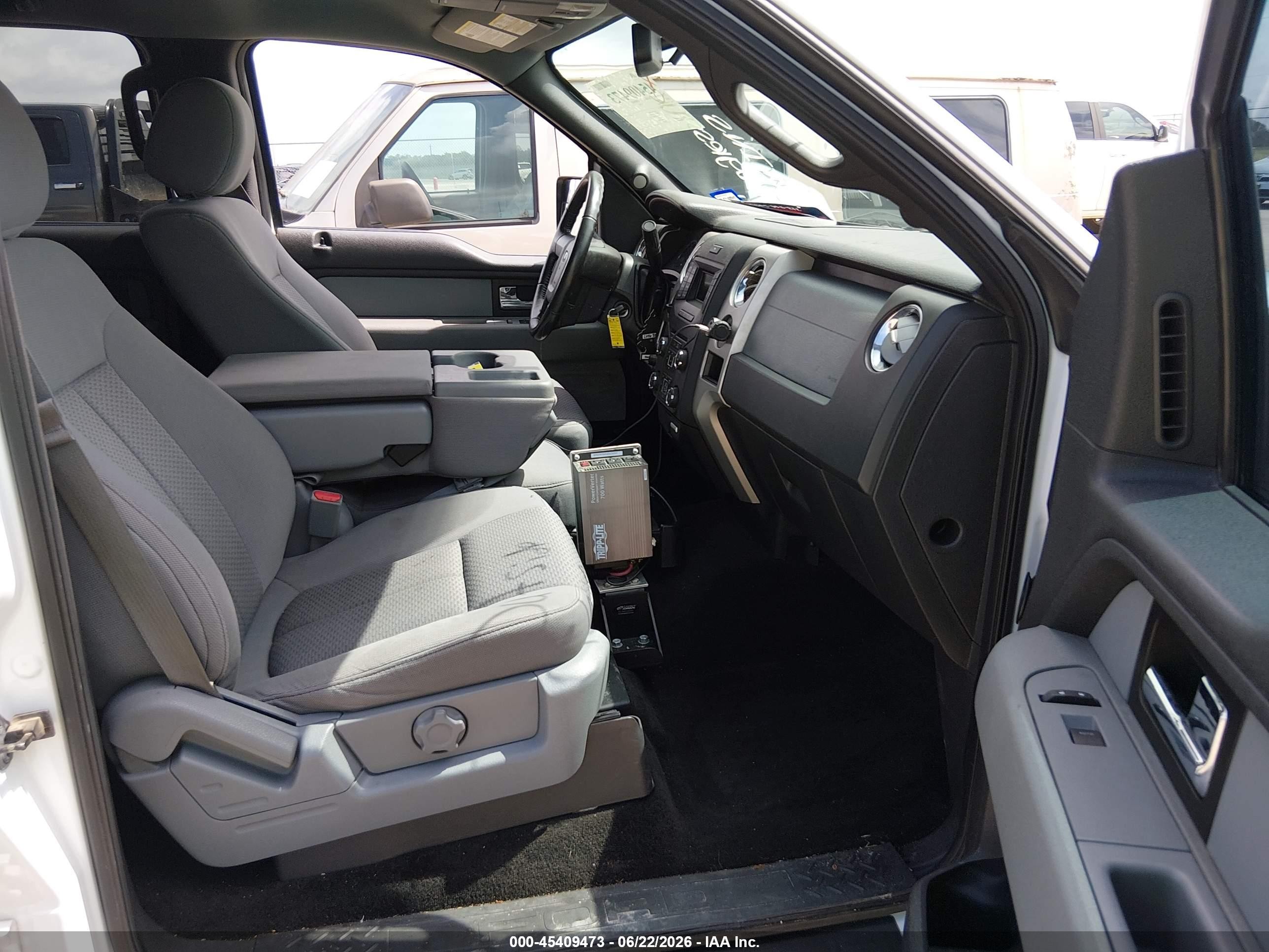 2014 Ford F-150 Xlt White vin: 1FTFW1CF3EKF56832