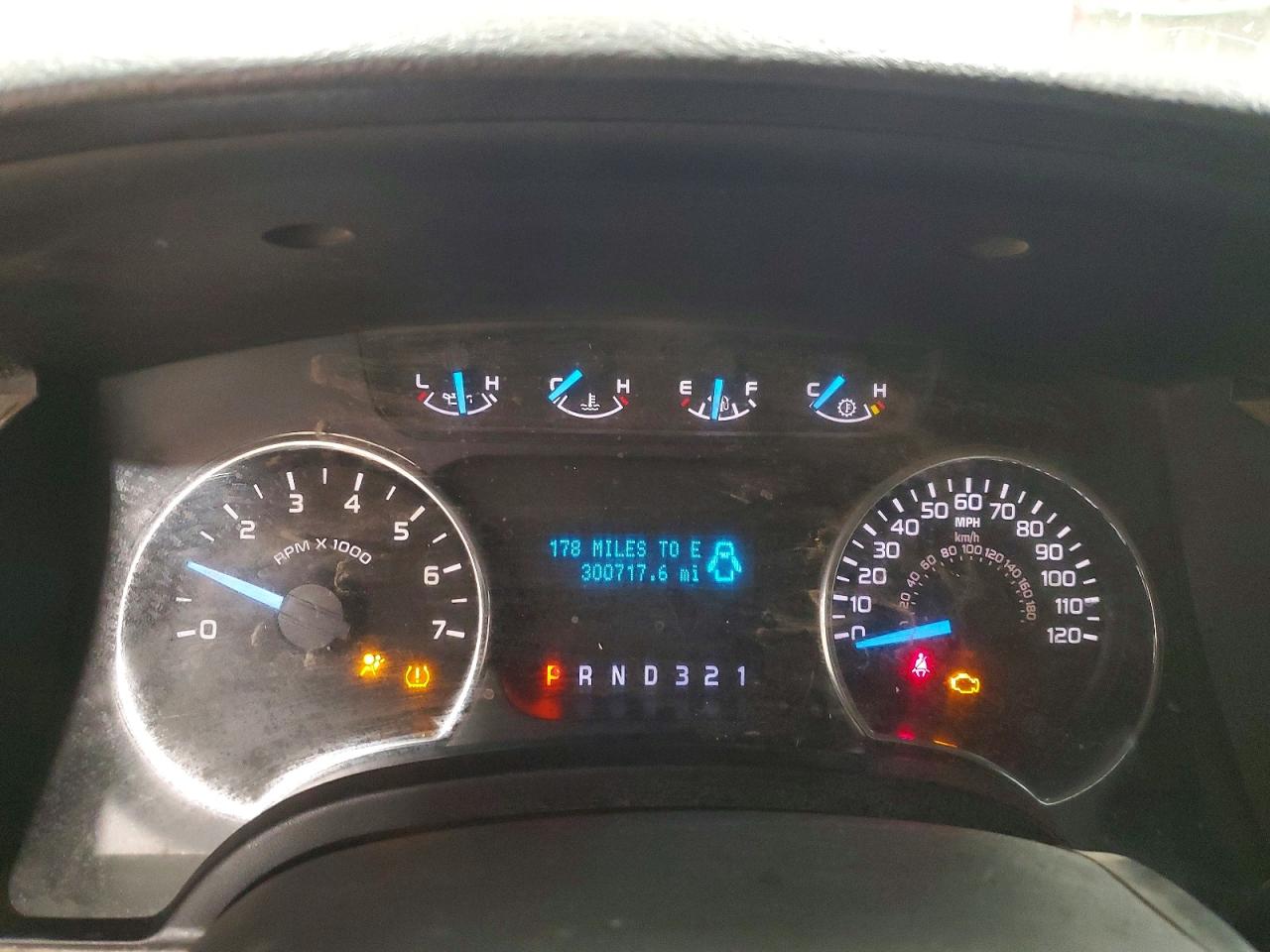 2011 Ford F150 Supercrew Silver vin: 1FTFW1CF4BKD21965