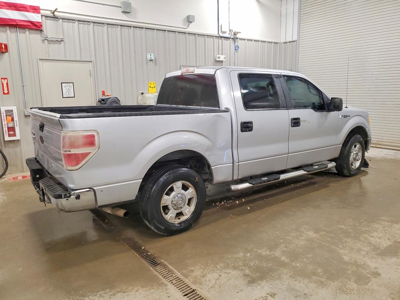 2011 Ford F150 Supercrew Silver vin: 1FTFW1CF4BKD21965