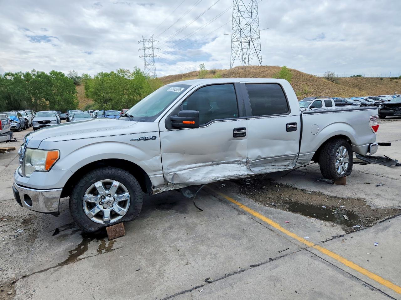 2013 Ford F150 Supercrew Silver vin: 1FTFW1CF4DFD40205