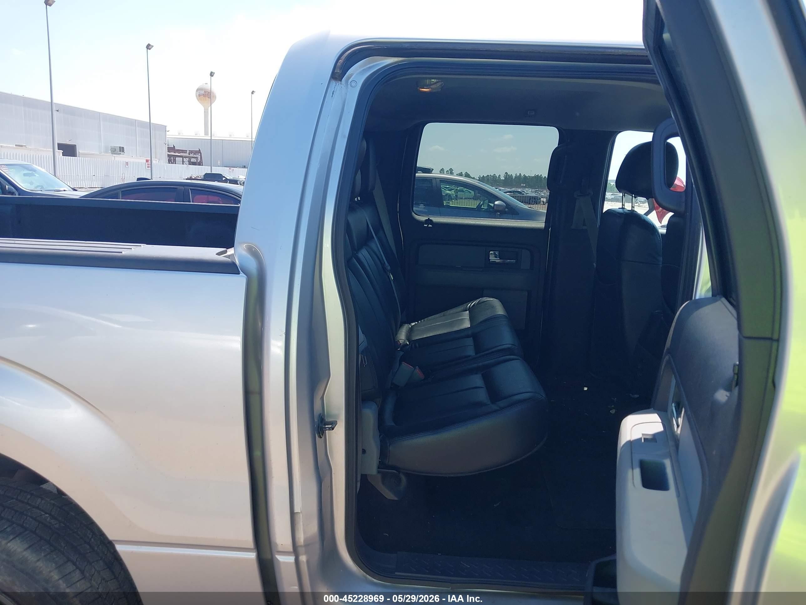 2013 Ford F-150 Xlt Silver vin: 1FTFW1CF4DFE01827
