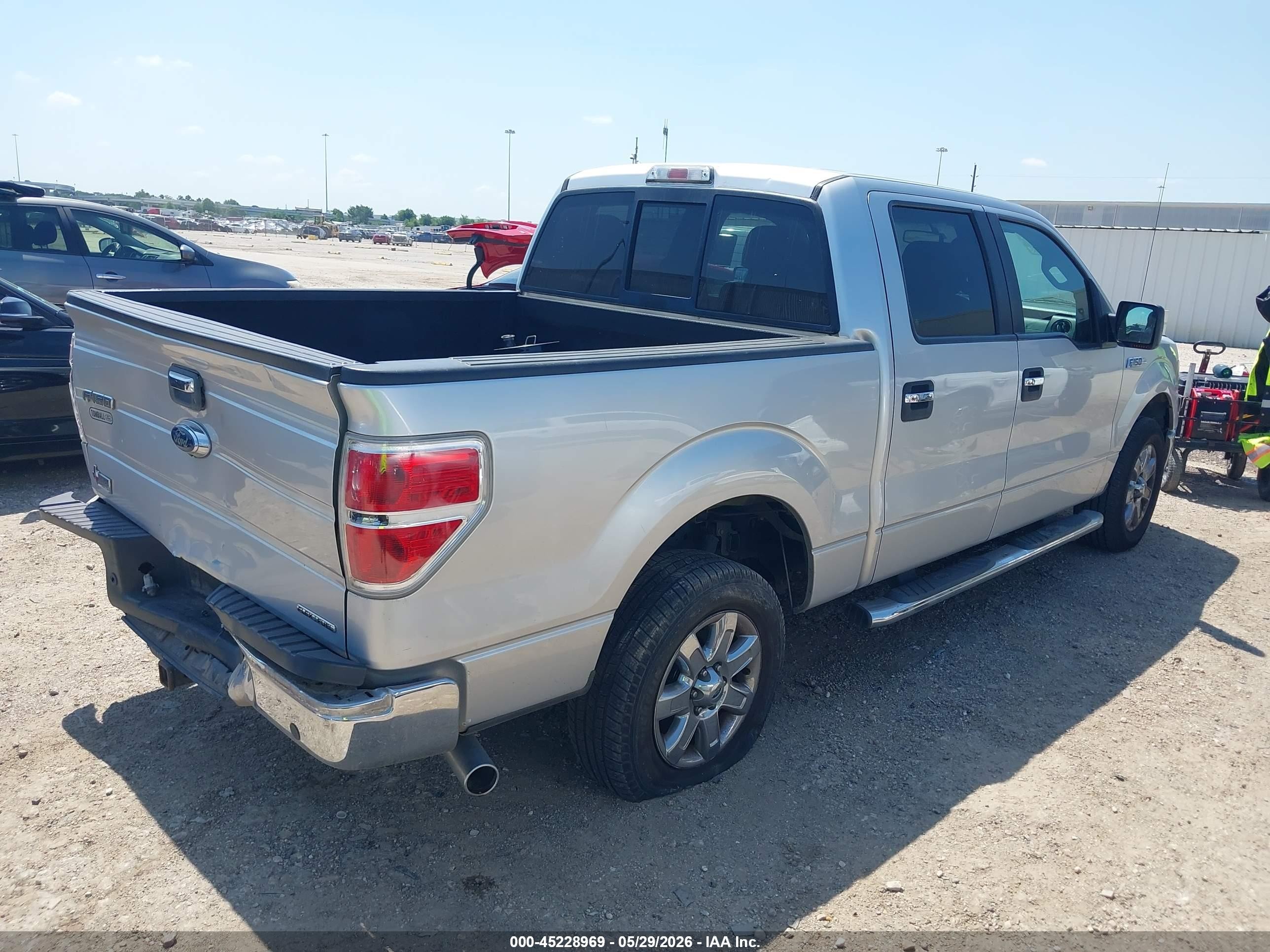 2013 Ford F-150 Xlt Silver vin: 1FTFW1CF4DFE01827