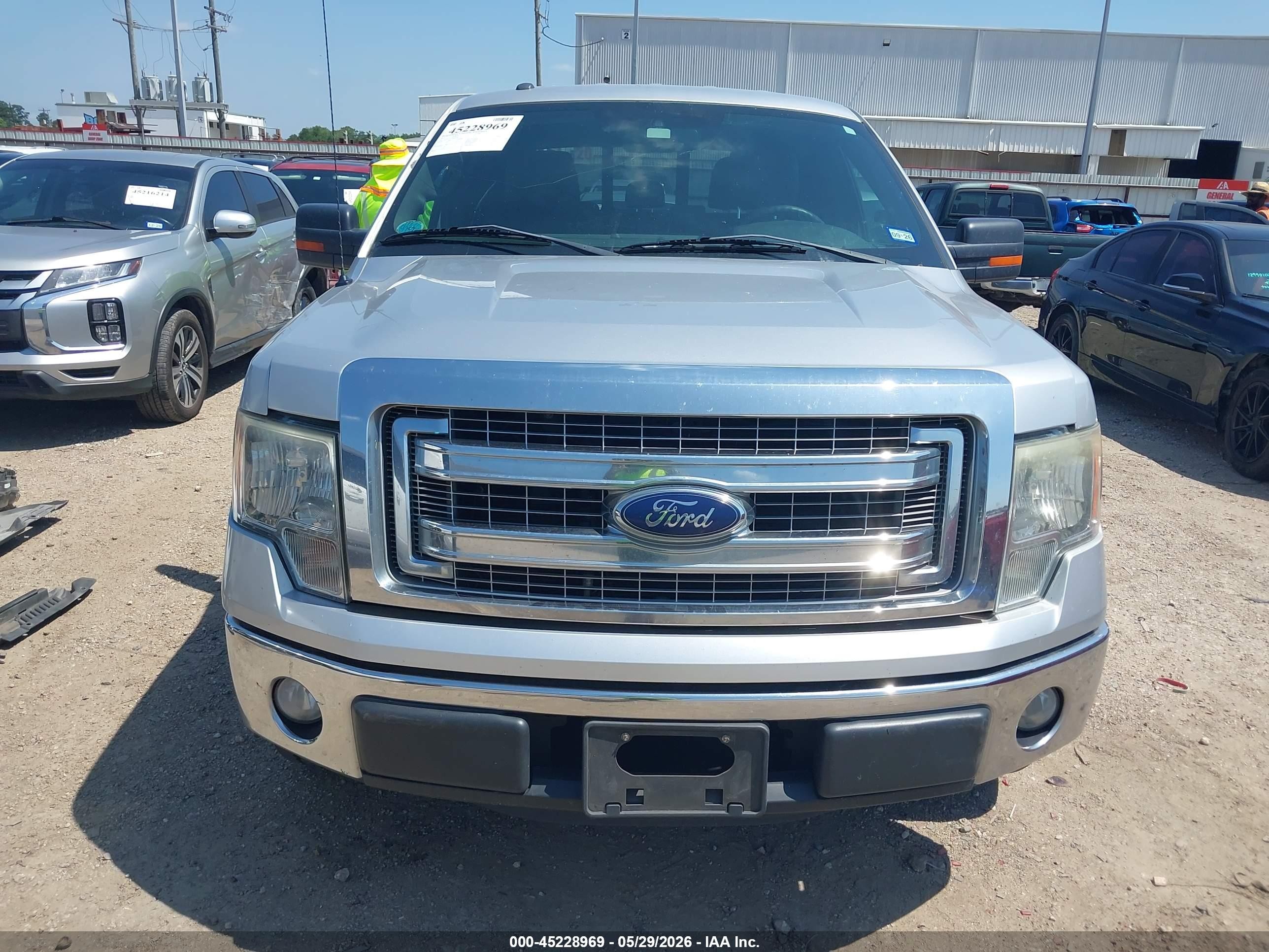 2013 Ford F-150 Xlt Silver vin: 1FTFW1CF4DFE01827