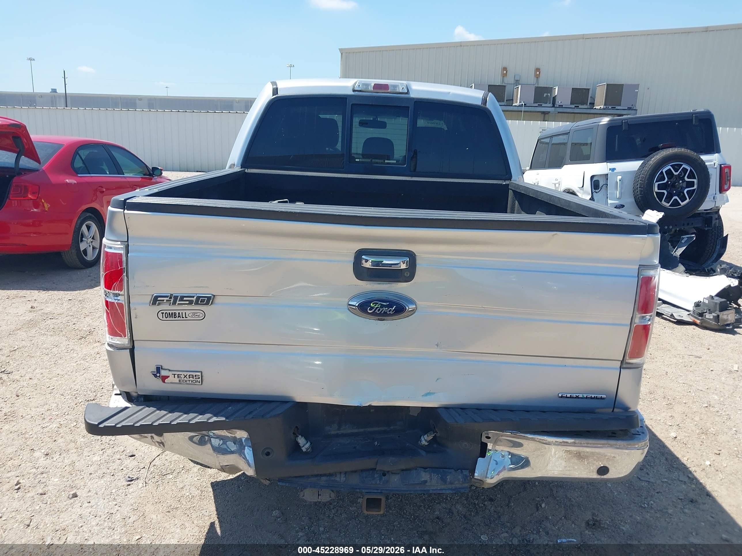 2013 Ford F-150 Xlt Silver vin: 1FTFW1CF4DFE01827