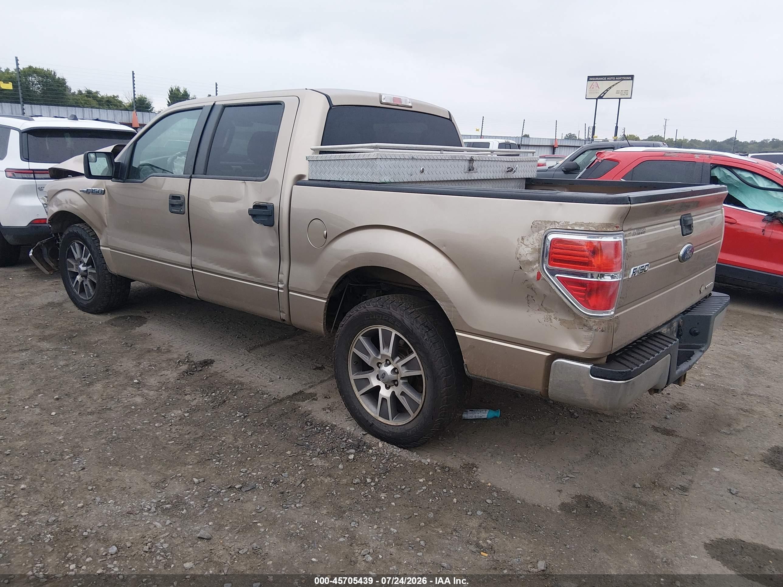2013 Ford F-150 Xlt Beige vin: 1FTFW1CF4DKD93204