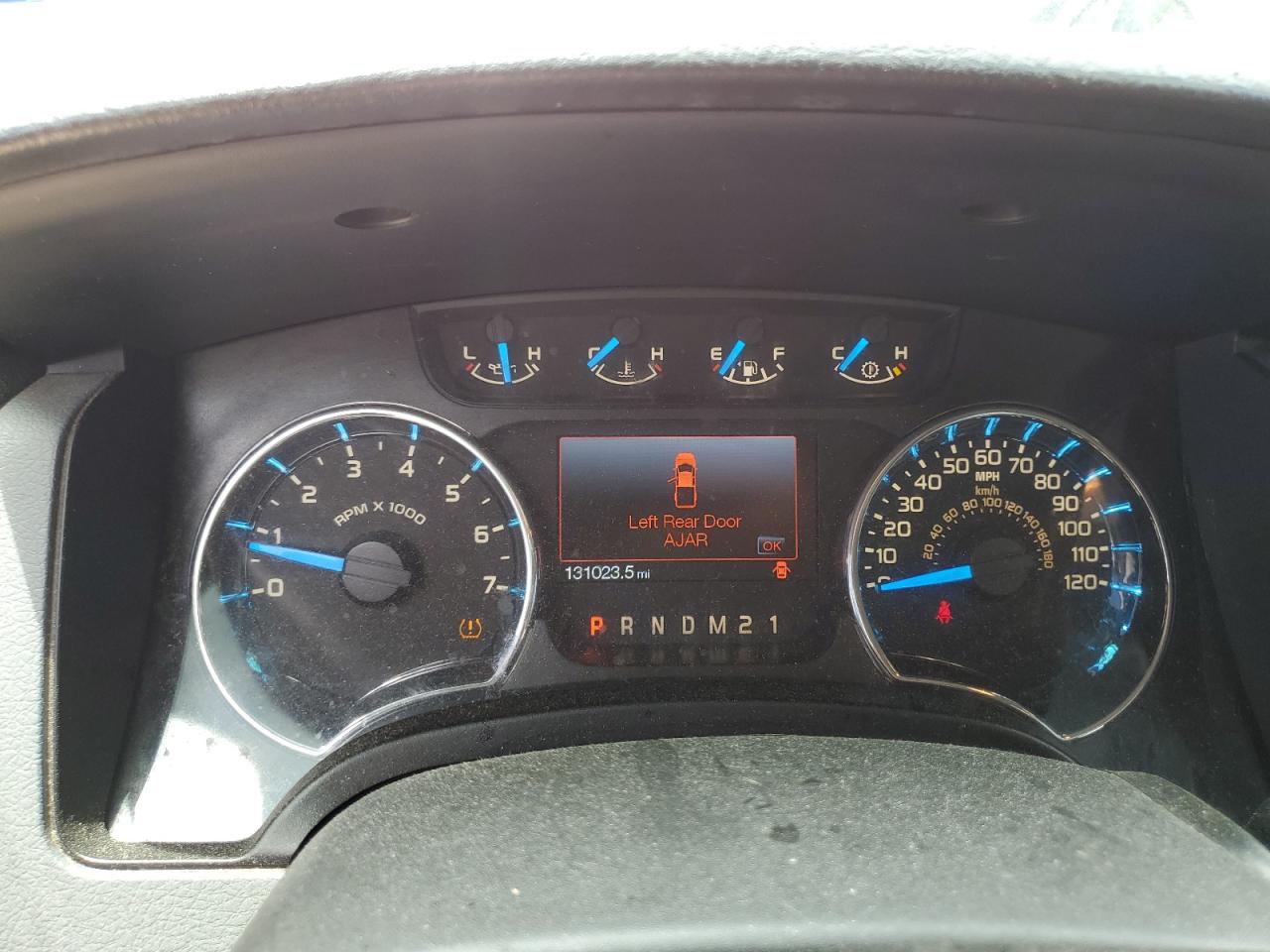 2013 Ford F150 Supercrew Red vin: 1FTFW1CF4DKF59141 Damage: Warning - Tire Pressure, On, Unacceptable