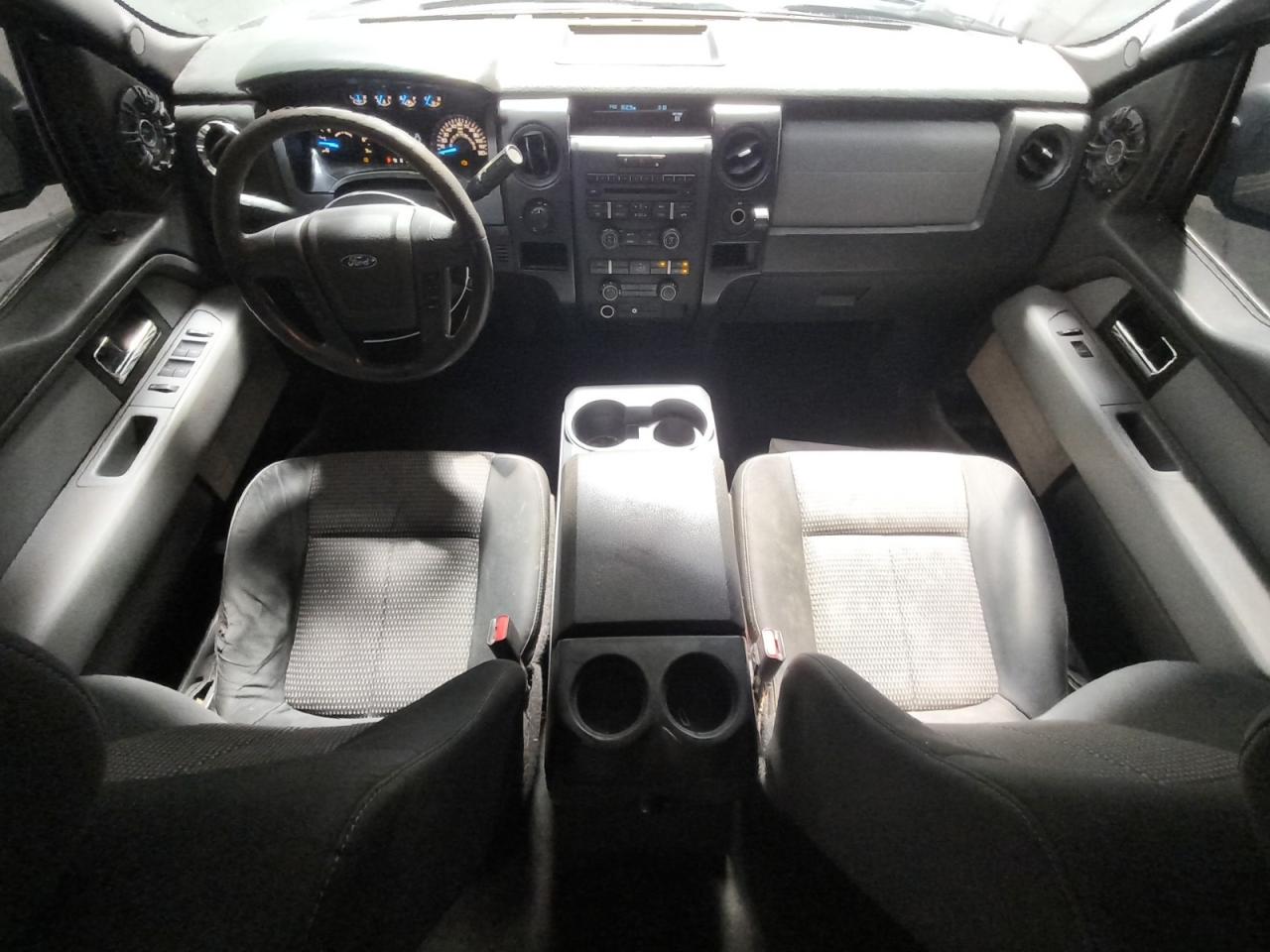 2014 Ford F150 Supercrew Gray vin: 1FTFW1CF4EKD42870 Damage: Left Front Seat Cushion, Worn, Replacement Required