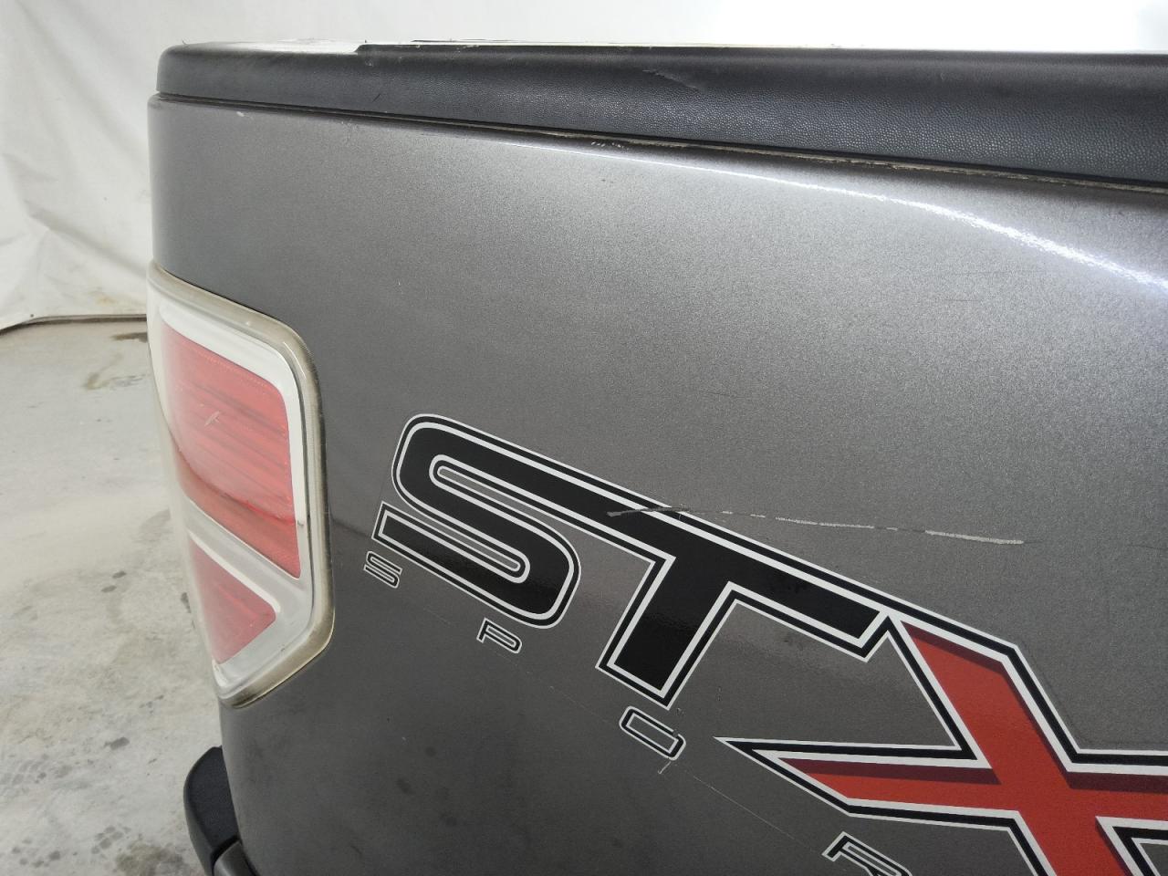 2014 Ford F150 Supercrew Gray vin: 1FTFW1CF4EKD42870 Damage: Right Bed Side, Heavy Scratch, > 12 Inches