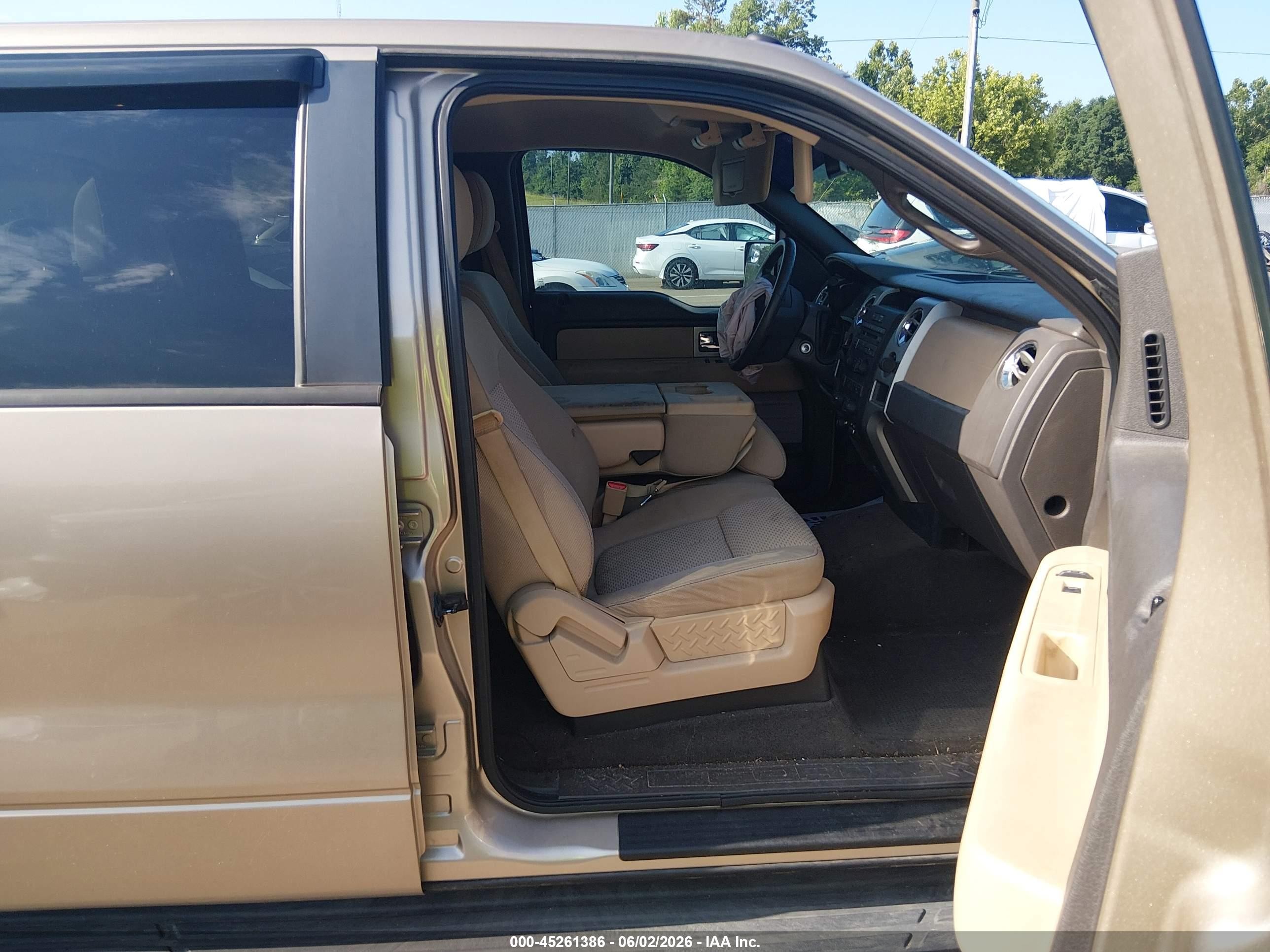 2011 Ford F-150 Xlt Tan vin: 1FTFW1CF5BFD35902