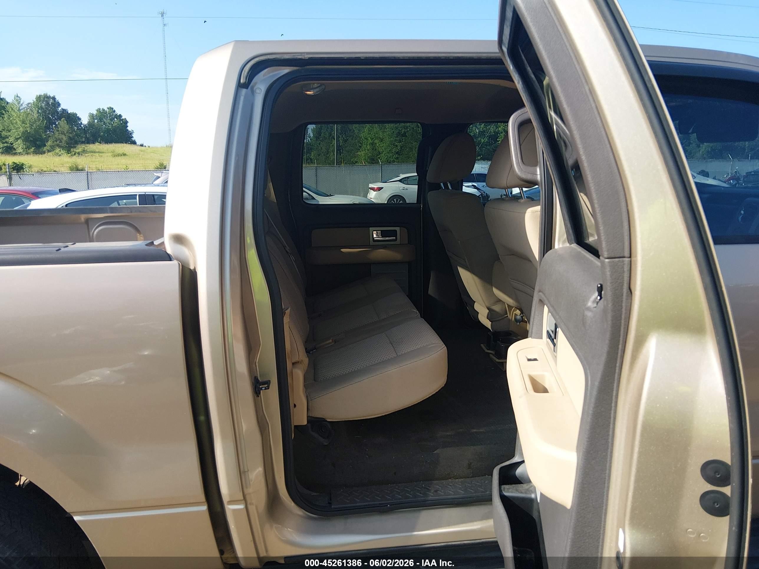 2011 Ford F-150 Xlt Tan vin: 1FTFW1CF5BFD35902