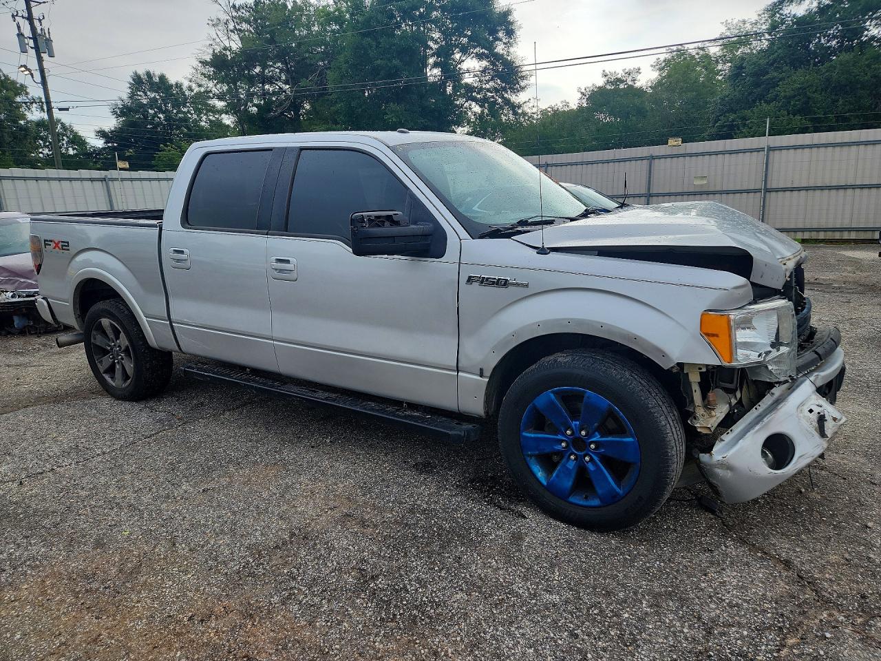 2011 Ford F150 Supercrew Silver vin: 1FTFW1CF5BKD40590