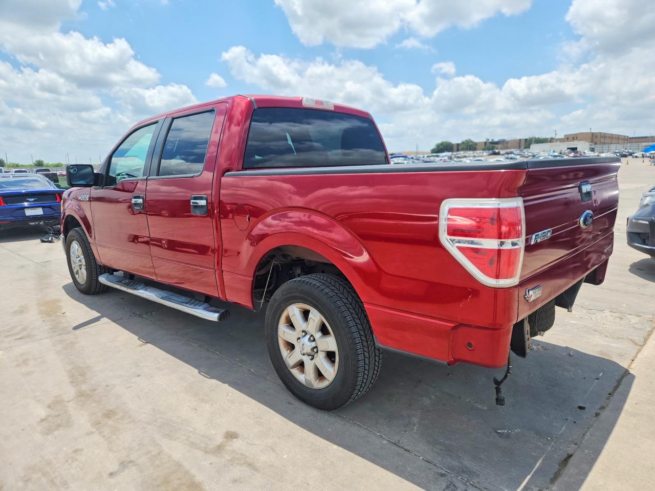 2013 Ford F150 Supercrew Burgundy vin: 1FTFW1CF5DKF04004