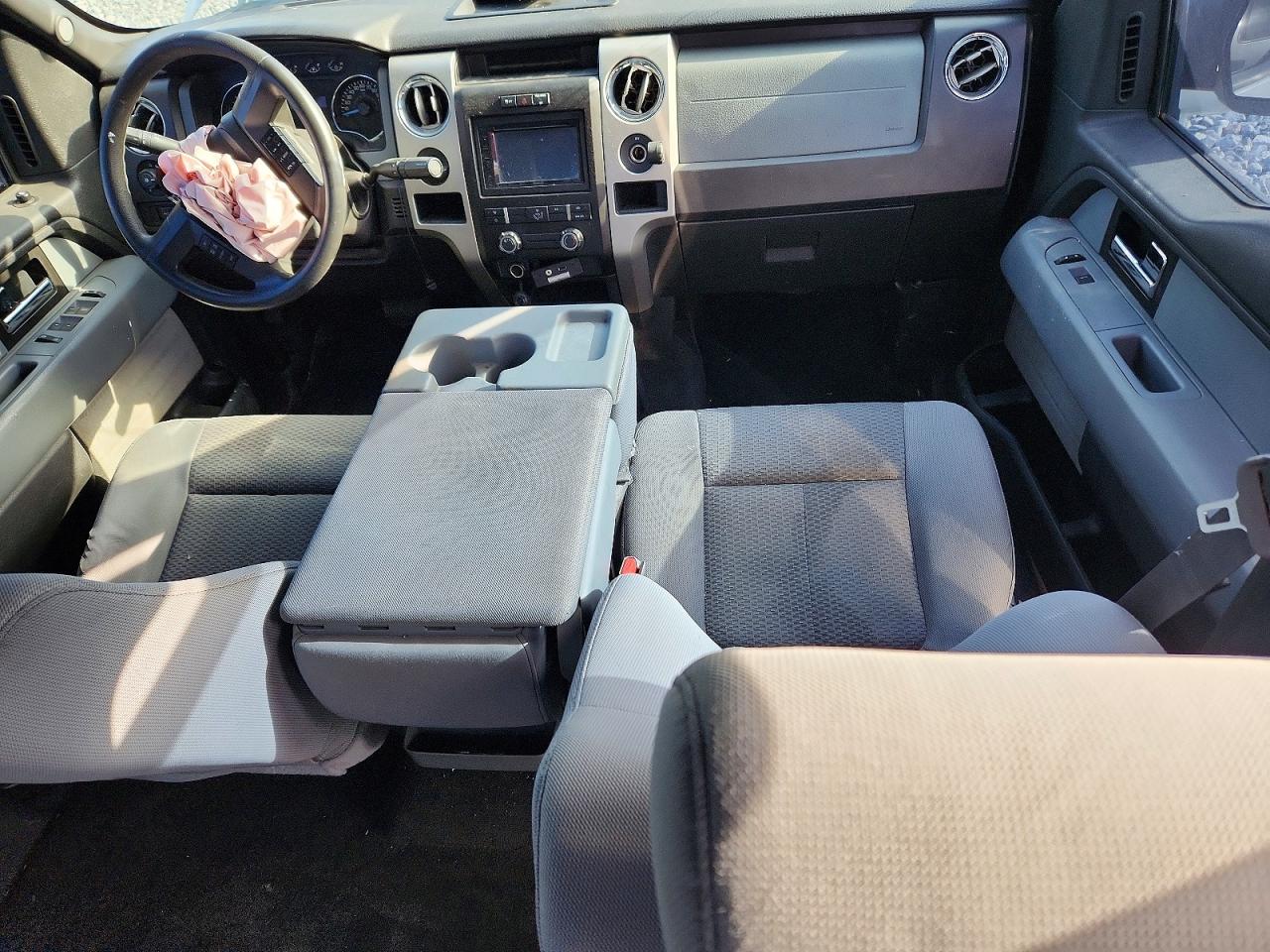 2014 Ford F150 Silver vin: 1FTFW1CF5EFB57218